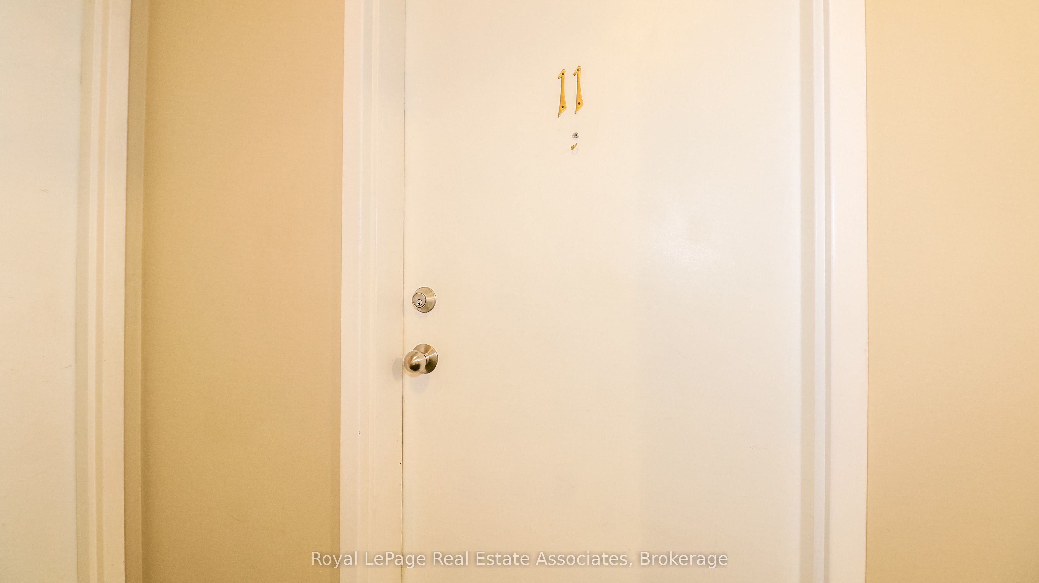 94 Sanford Street 11 Property Photo 2