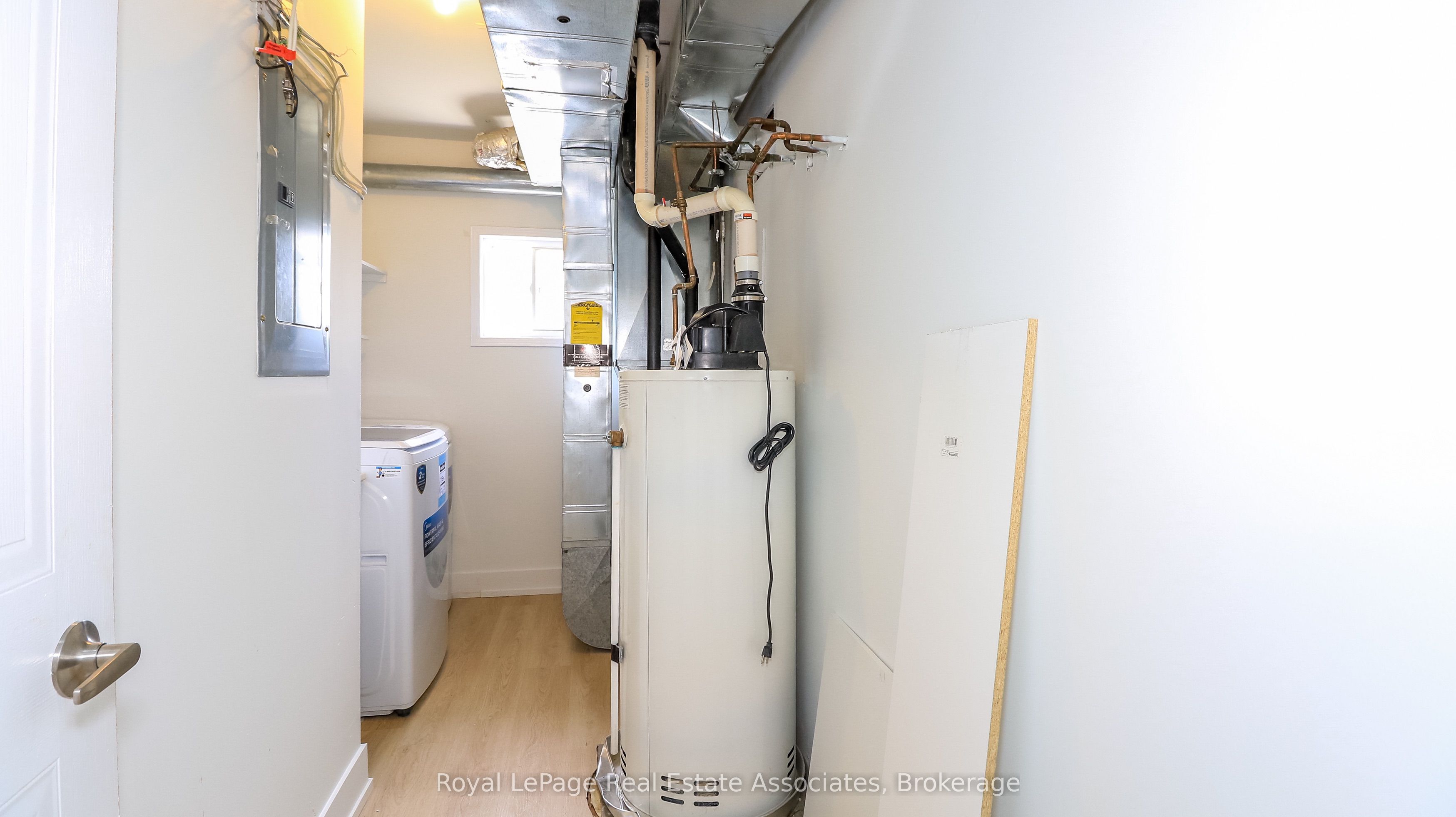 94 Sanford Street 11 Property Photo 8