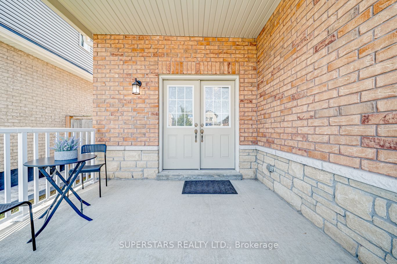 46 Majesty Boulevard Property Photo 2