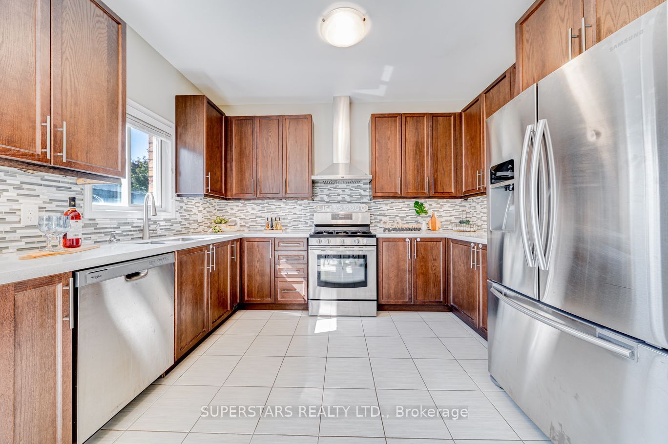 46 Majesty Boulevard Property Photo 7