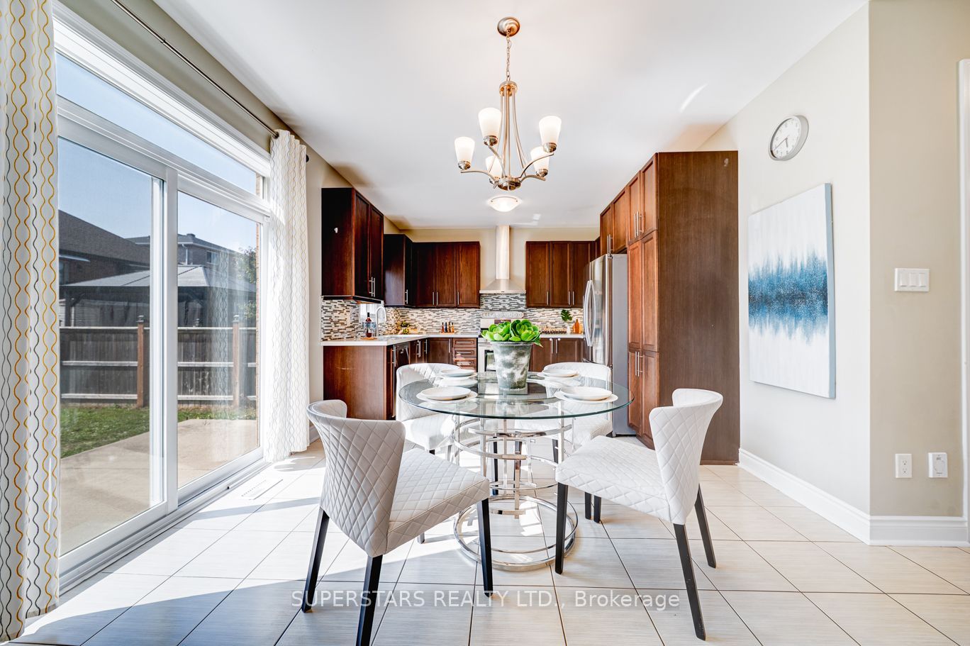 46 Majesty Boulevard Property Photo 9