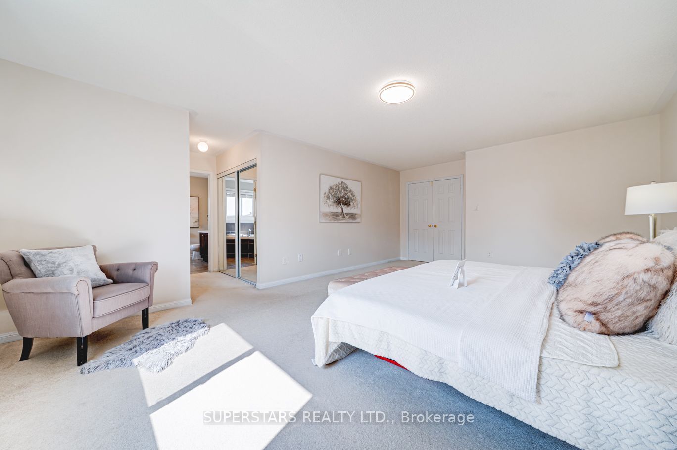 46 Majesty Boulevard Property Photo 13