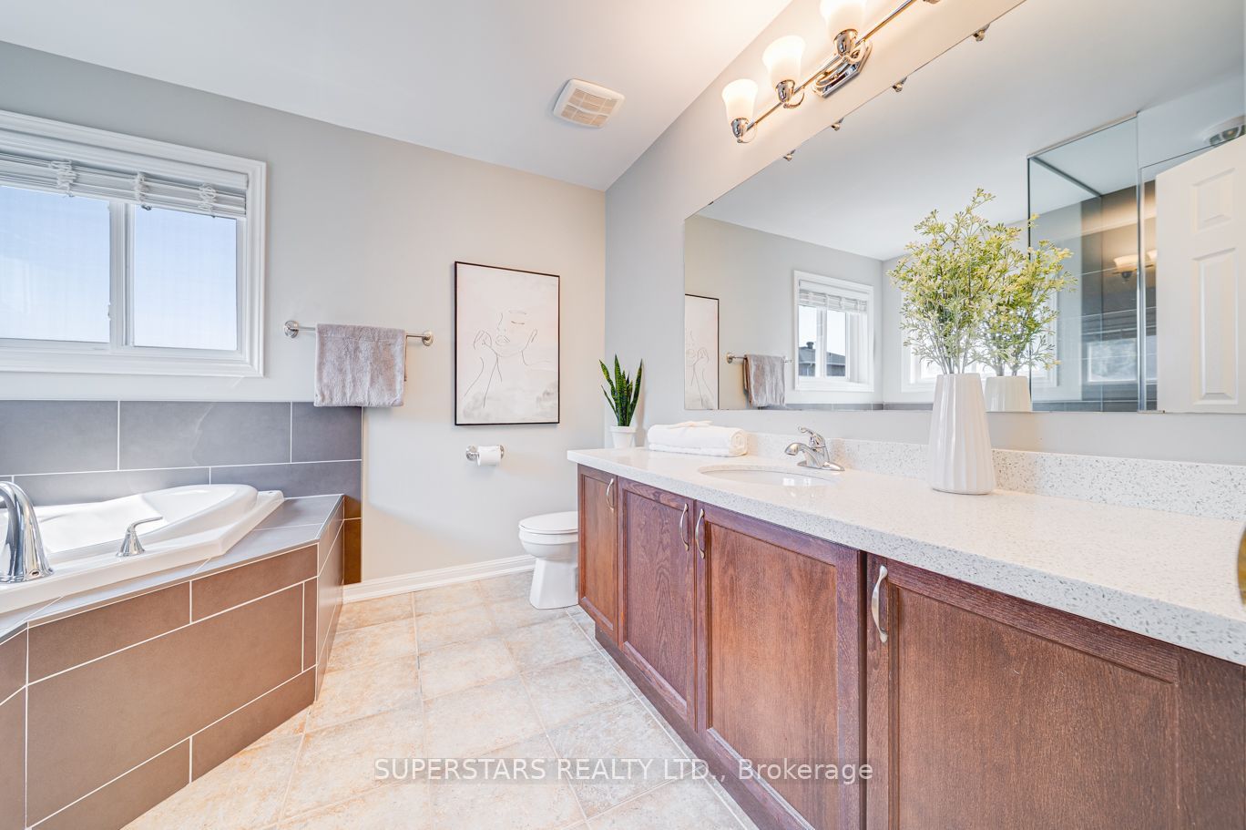 46 Majesty Boulevard Property Photo 14