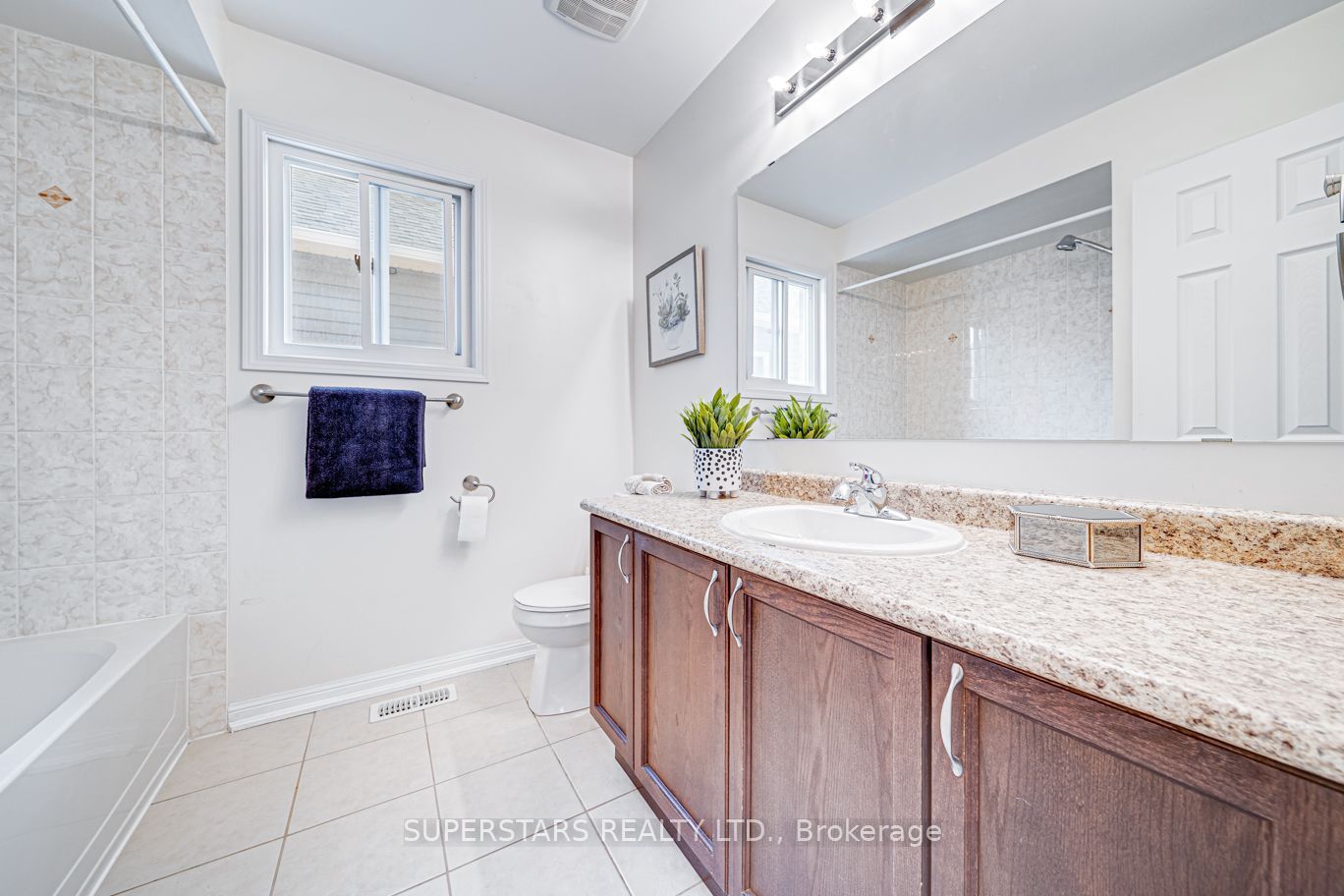 46 Majesty Boulevard Property Photo 17