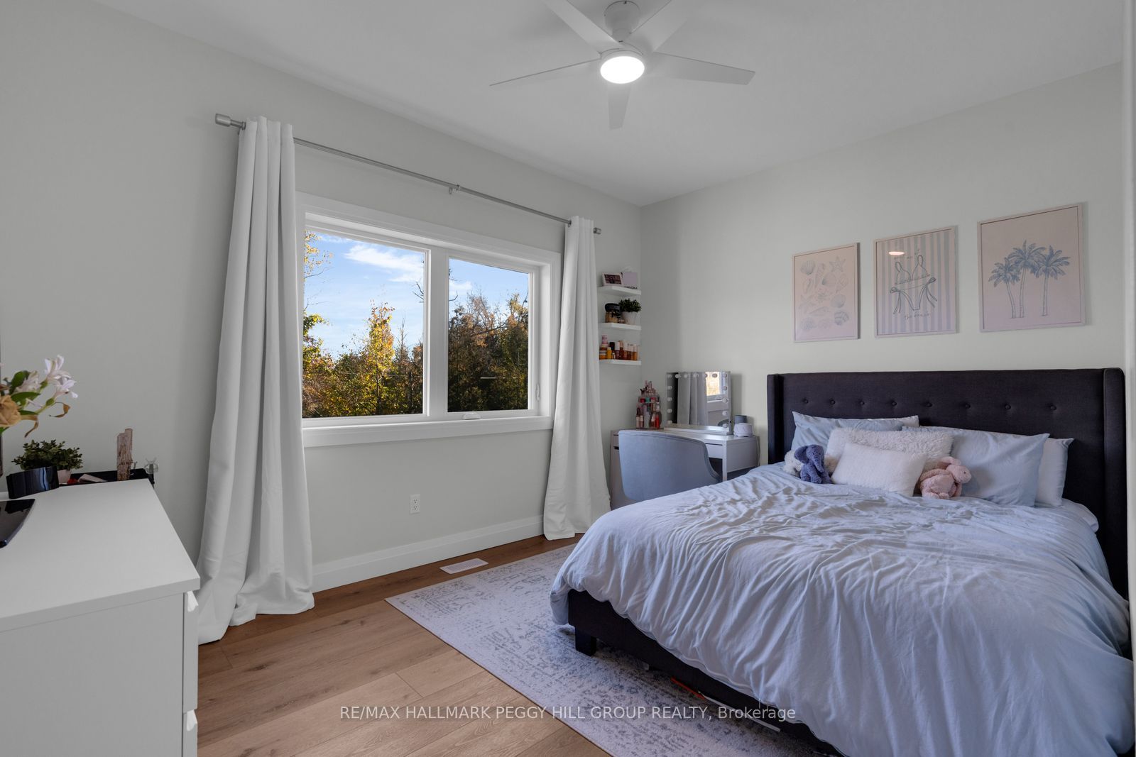 366 10th Line S Property Photo 9