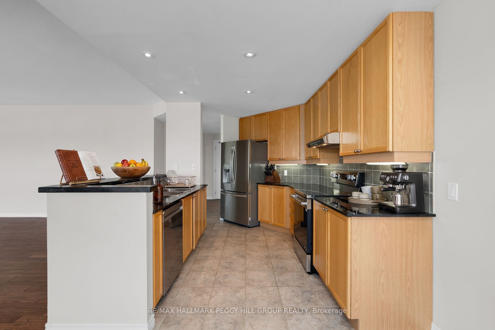 6 Toronto Street 901 Property Photo 5