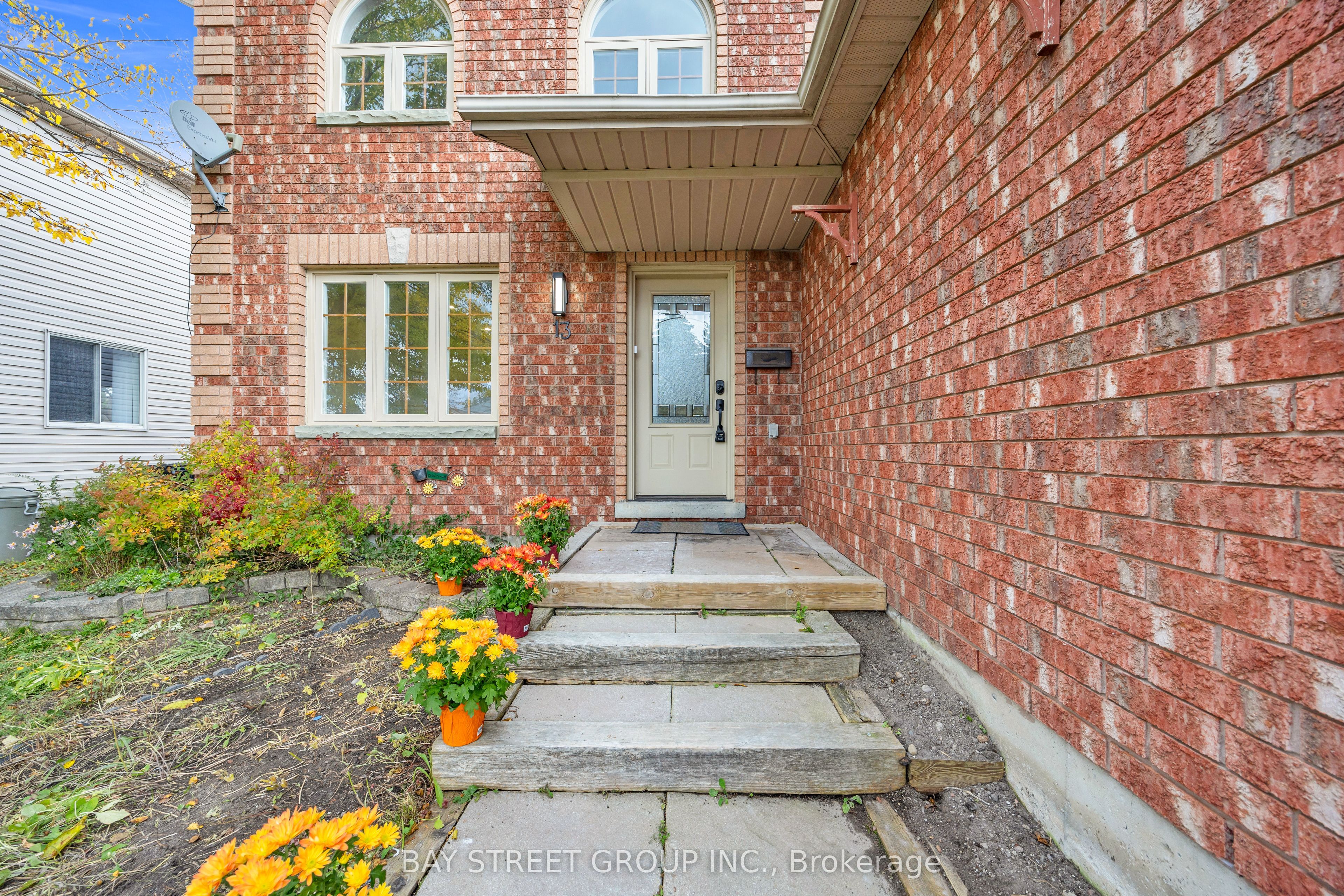 13 Irish Lane Property Photo 3