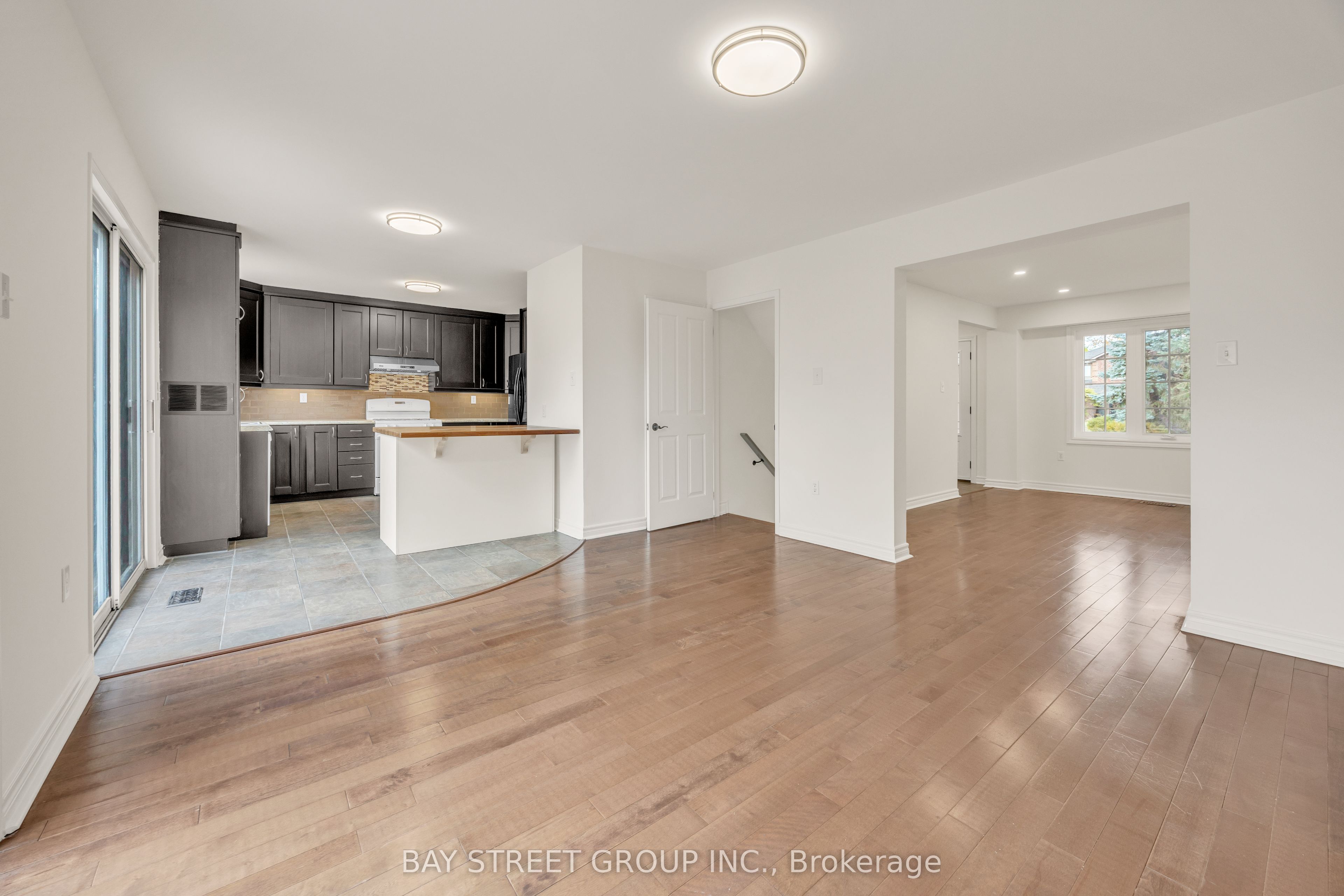 13 Irish Lane Property Photo 8