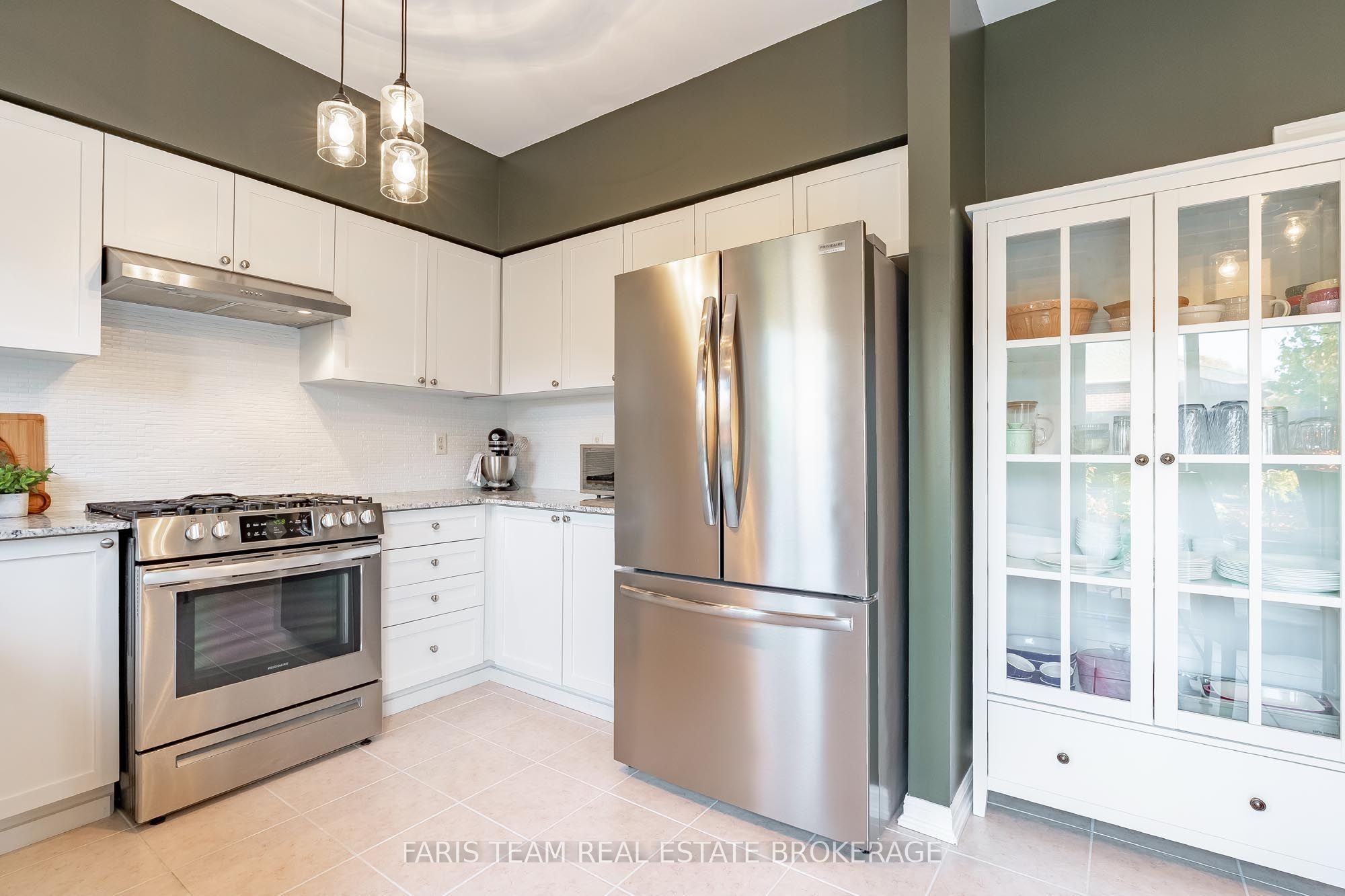 36 Connaught Lane Property Photo 6