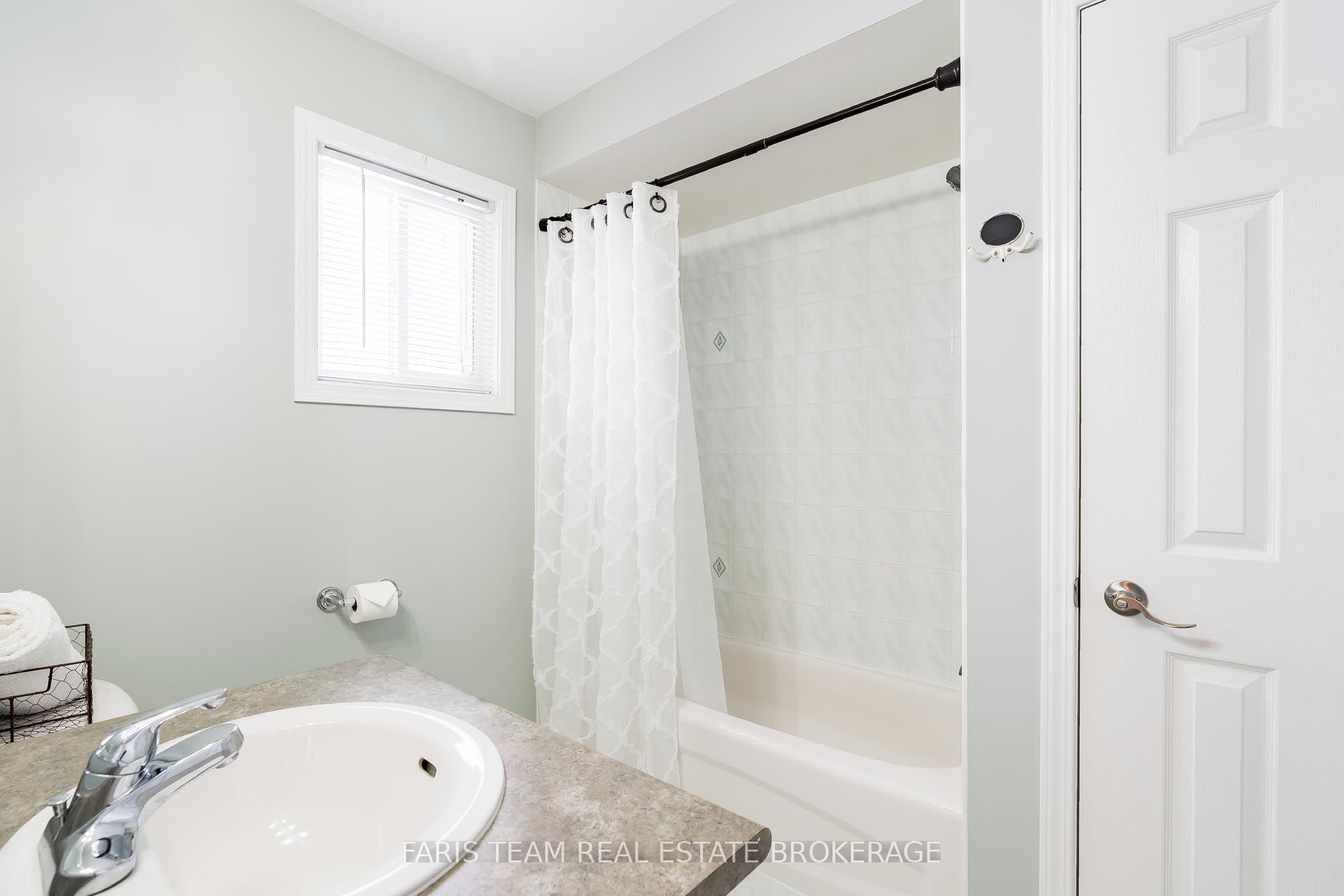 36 Connaught Lane Property Photo 20
