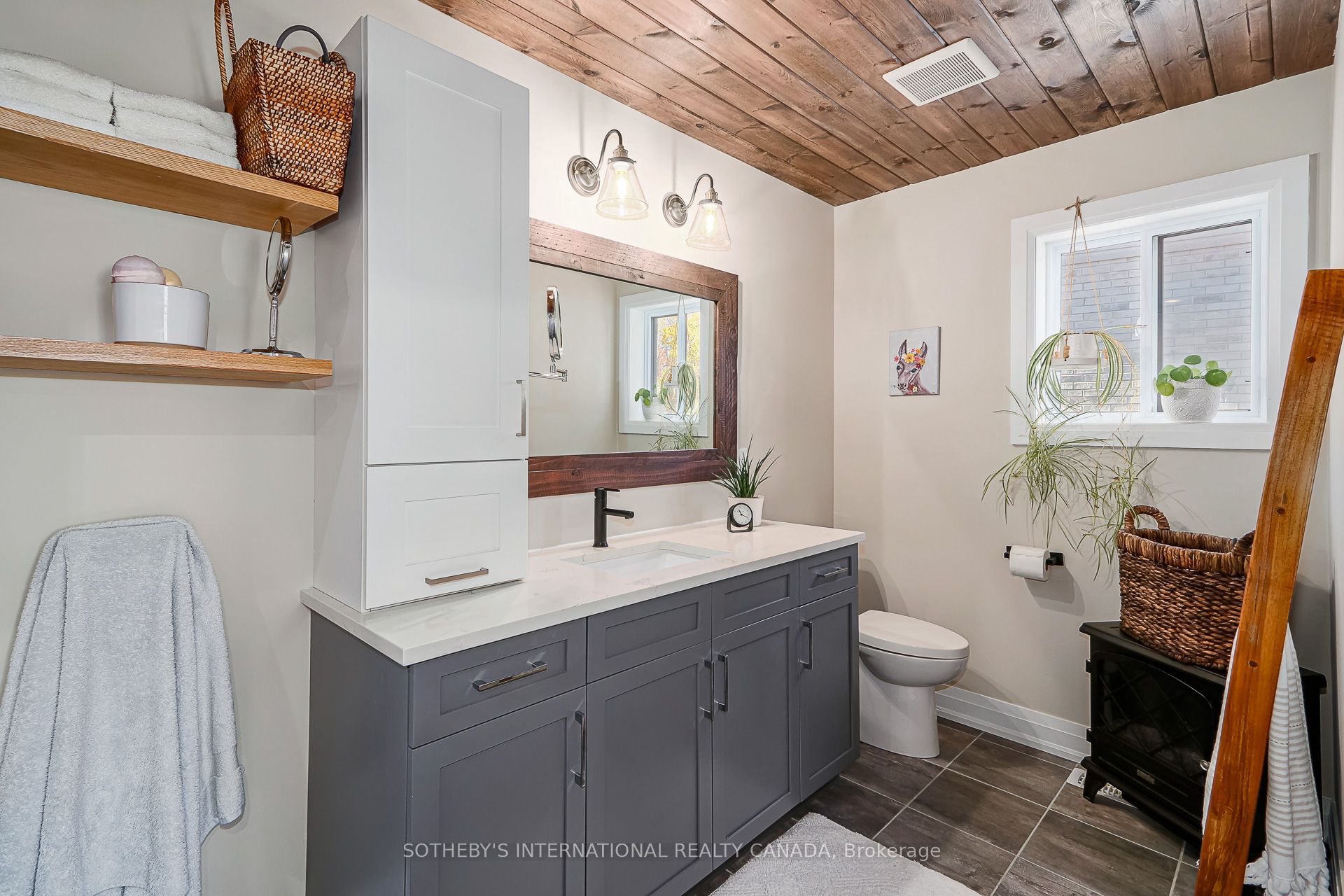 70 Plewes Drive Property Photo 17