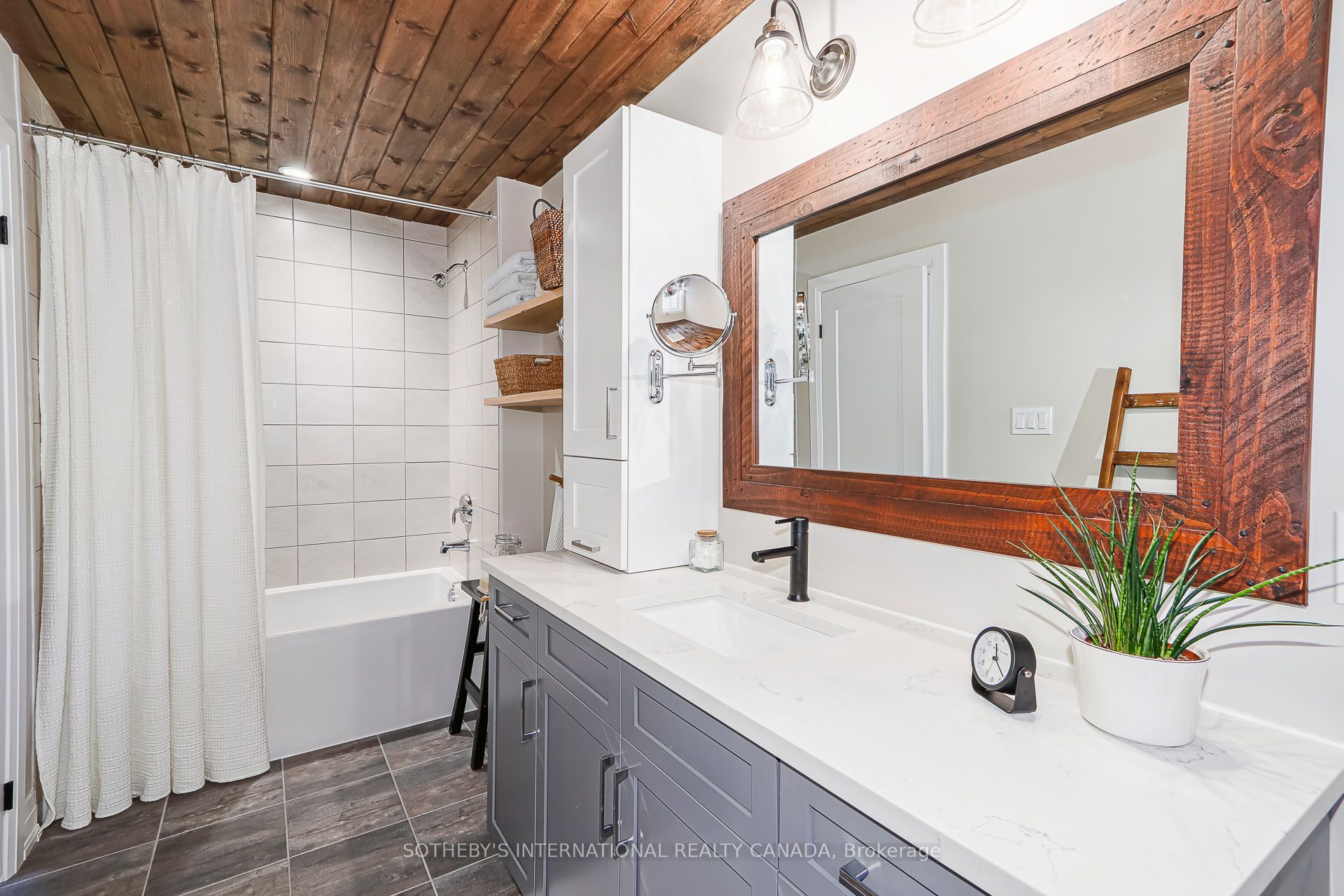 70 Plewes Drive Property Photo 18