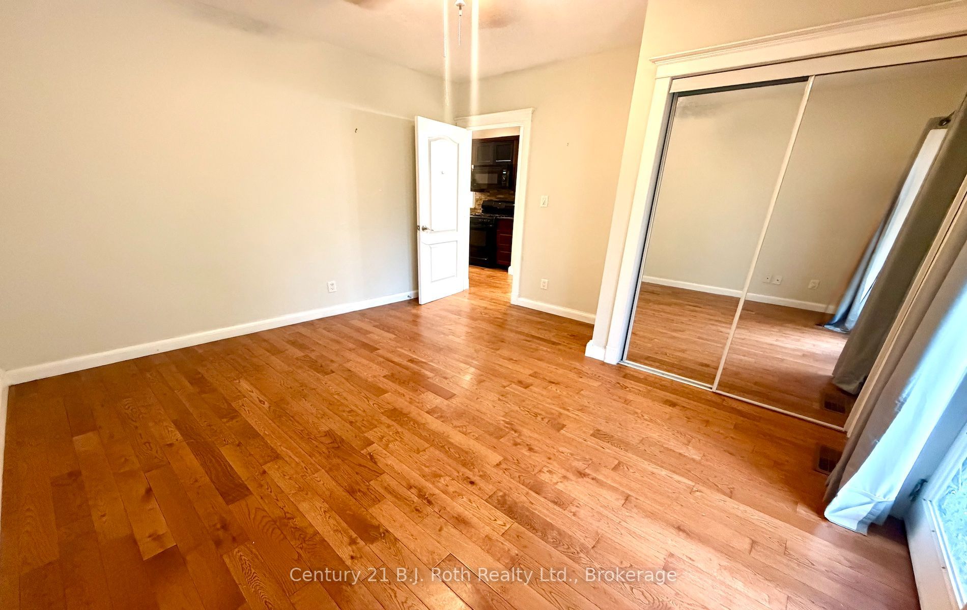100 Cameron Street Property Photo 9