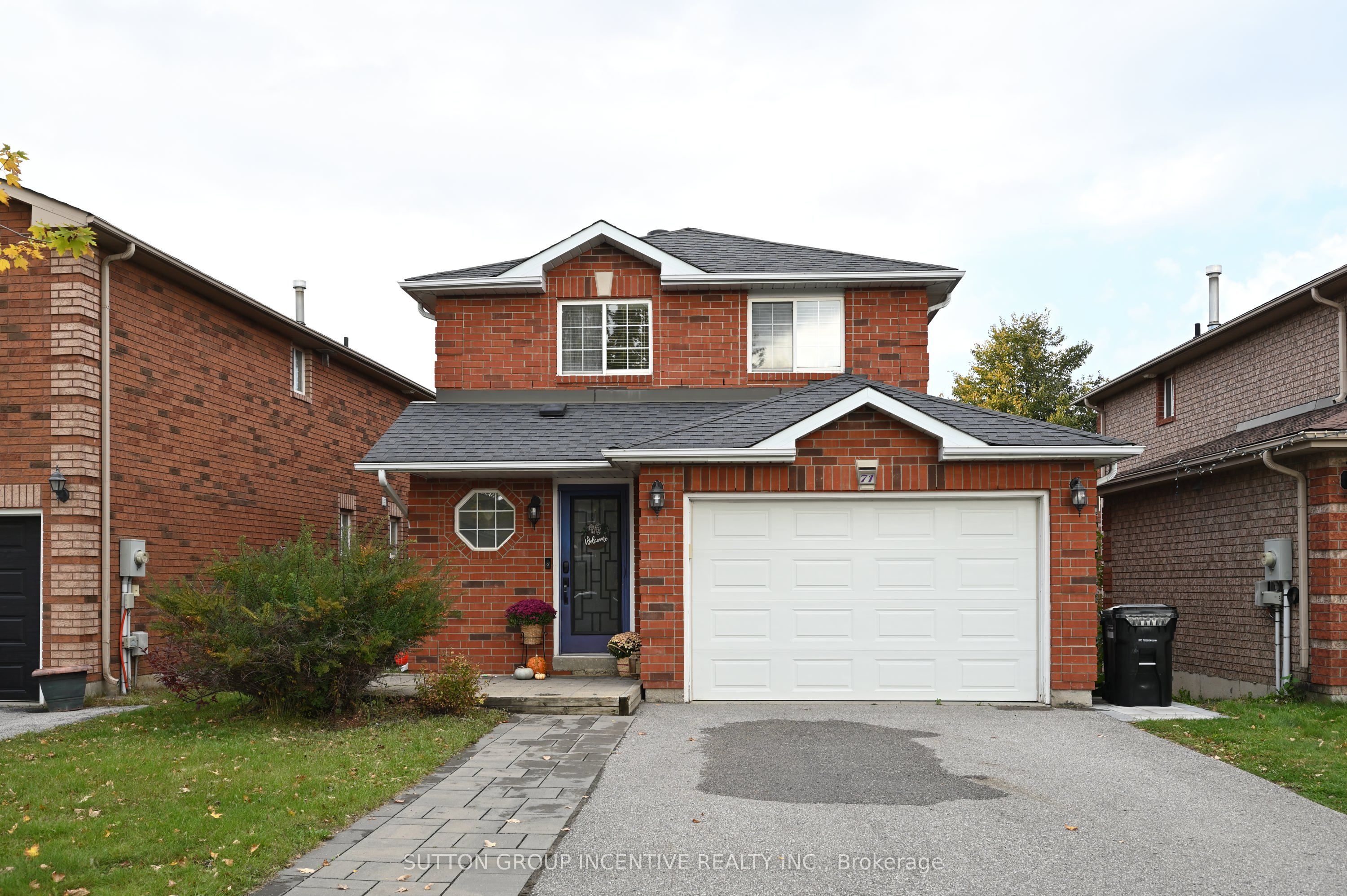 71 Snowy Owl Crescent Lower Property Photo 1