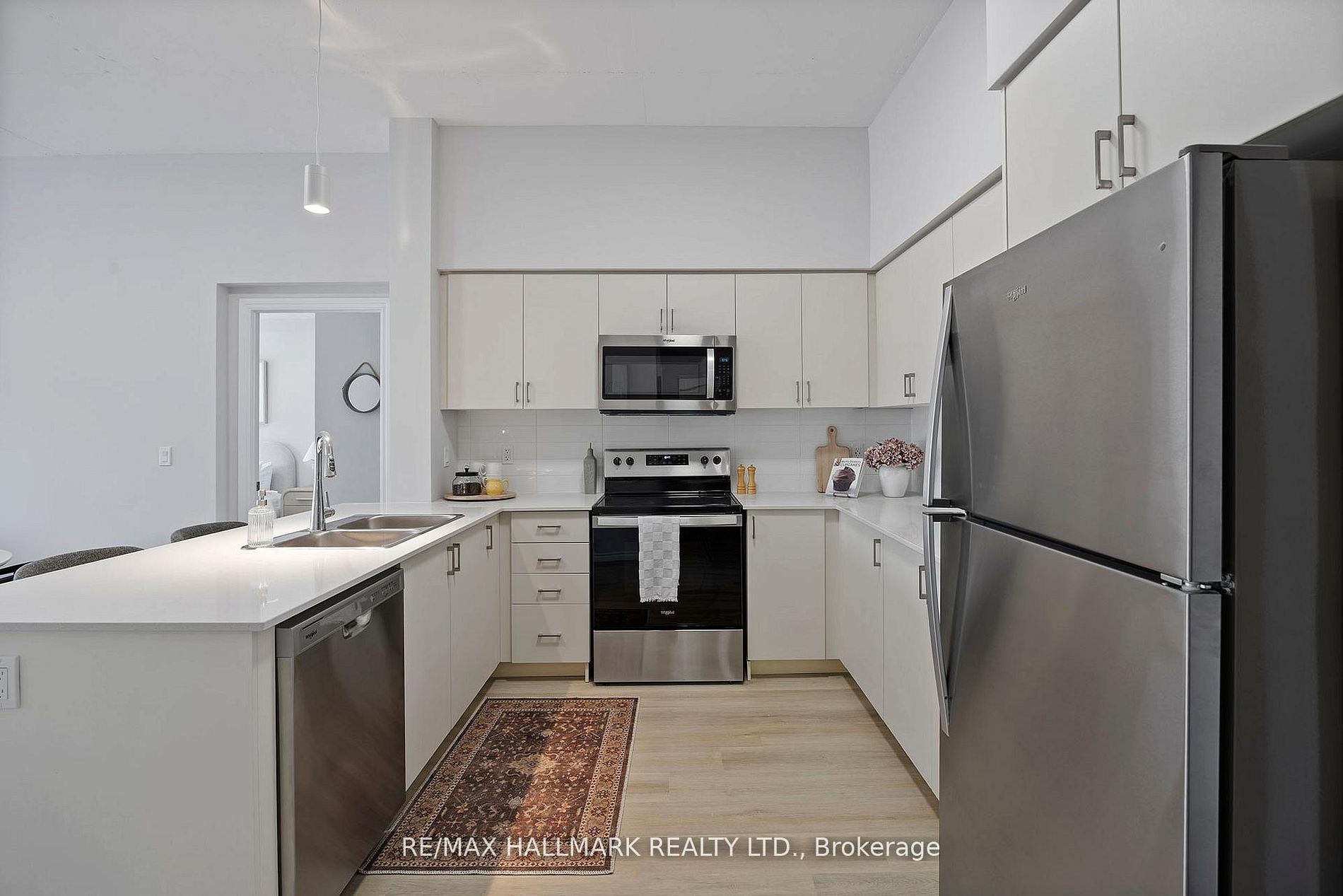 70 Dean Avenue 810 Property Photo 4