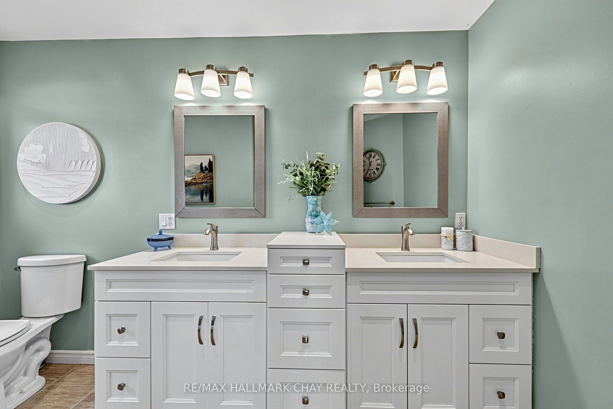 76 Shalom Way Property Photo 14