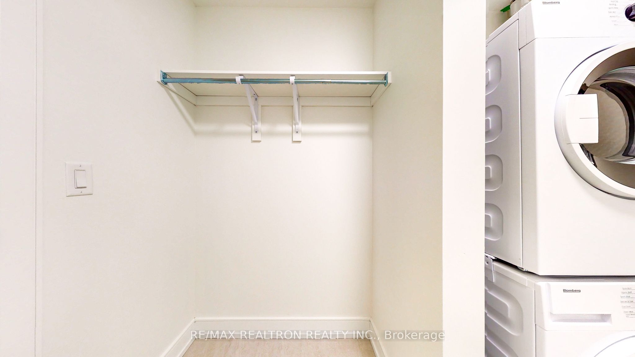 185 Dunlop Street E 813 Property Photo 15