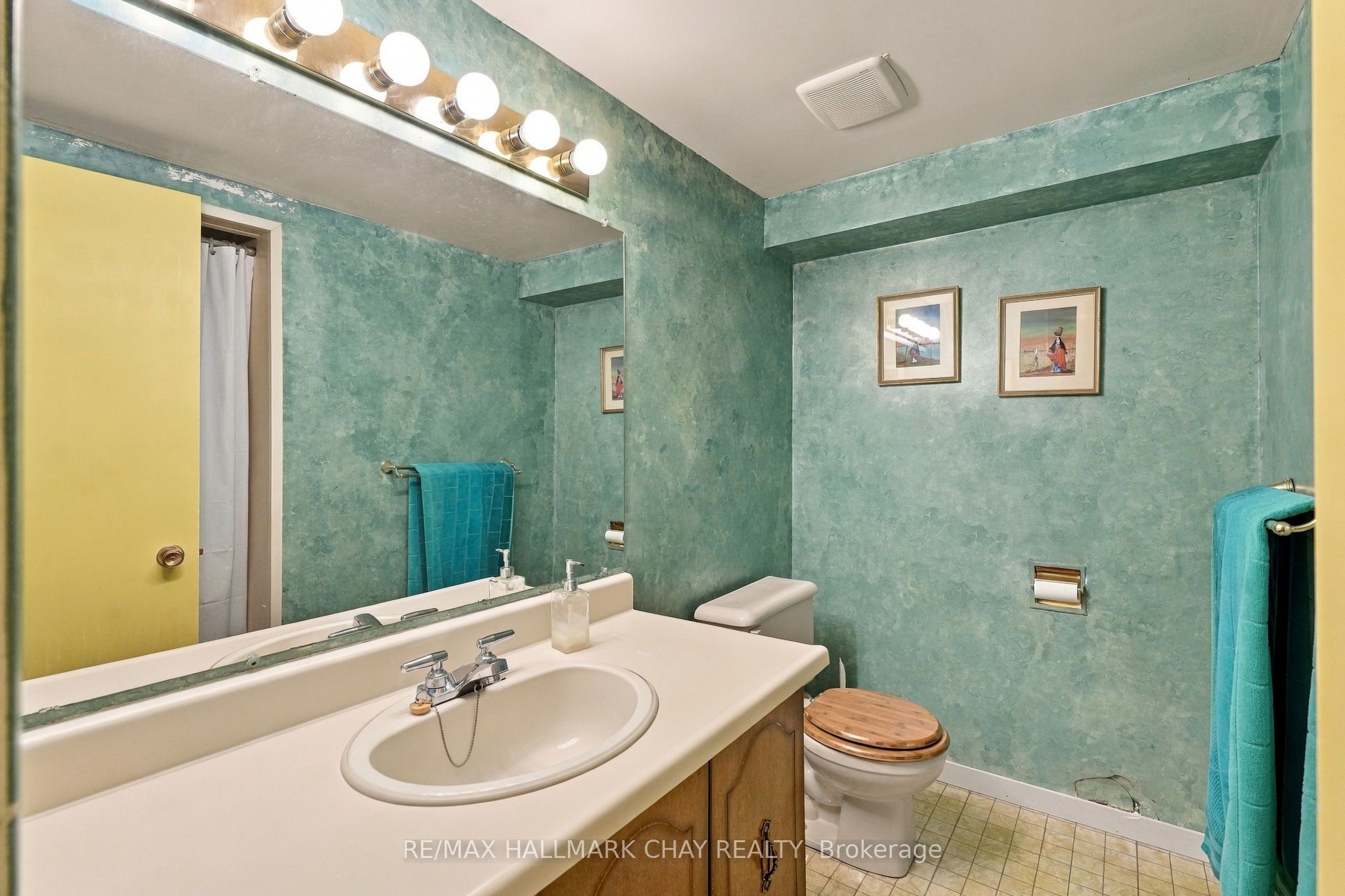 17 Wells Crescent Property Photo 31