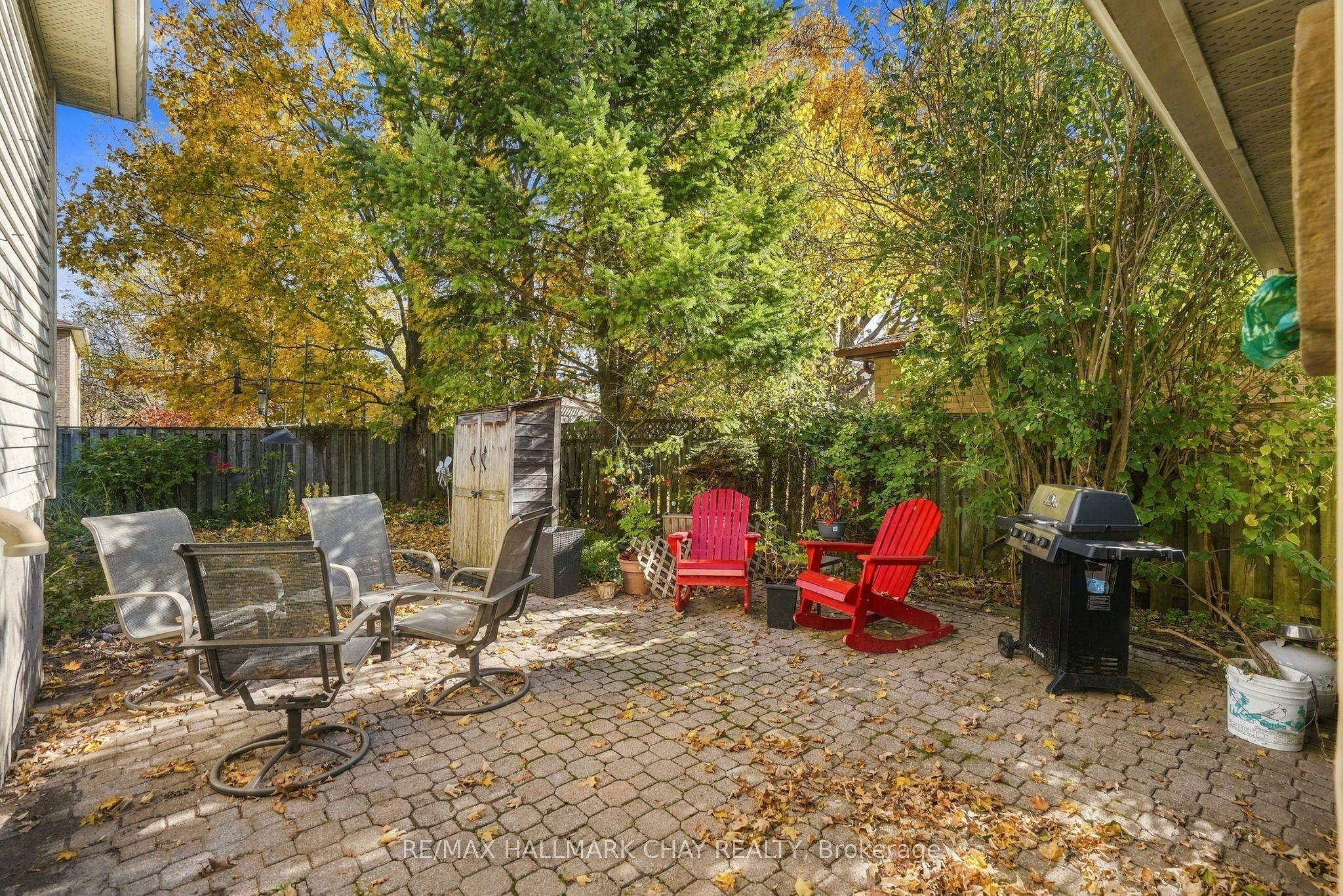 17 Wells Crescent Property Photo 37