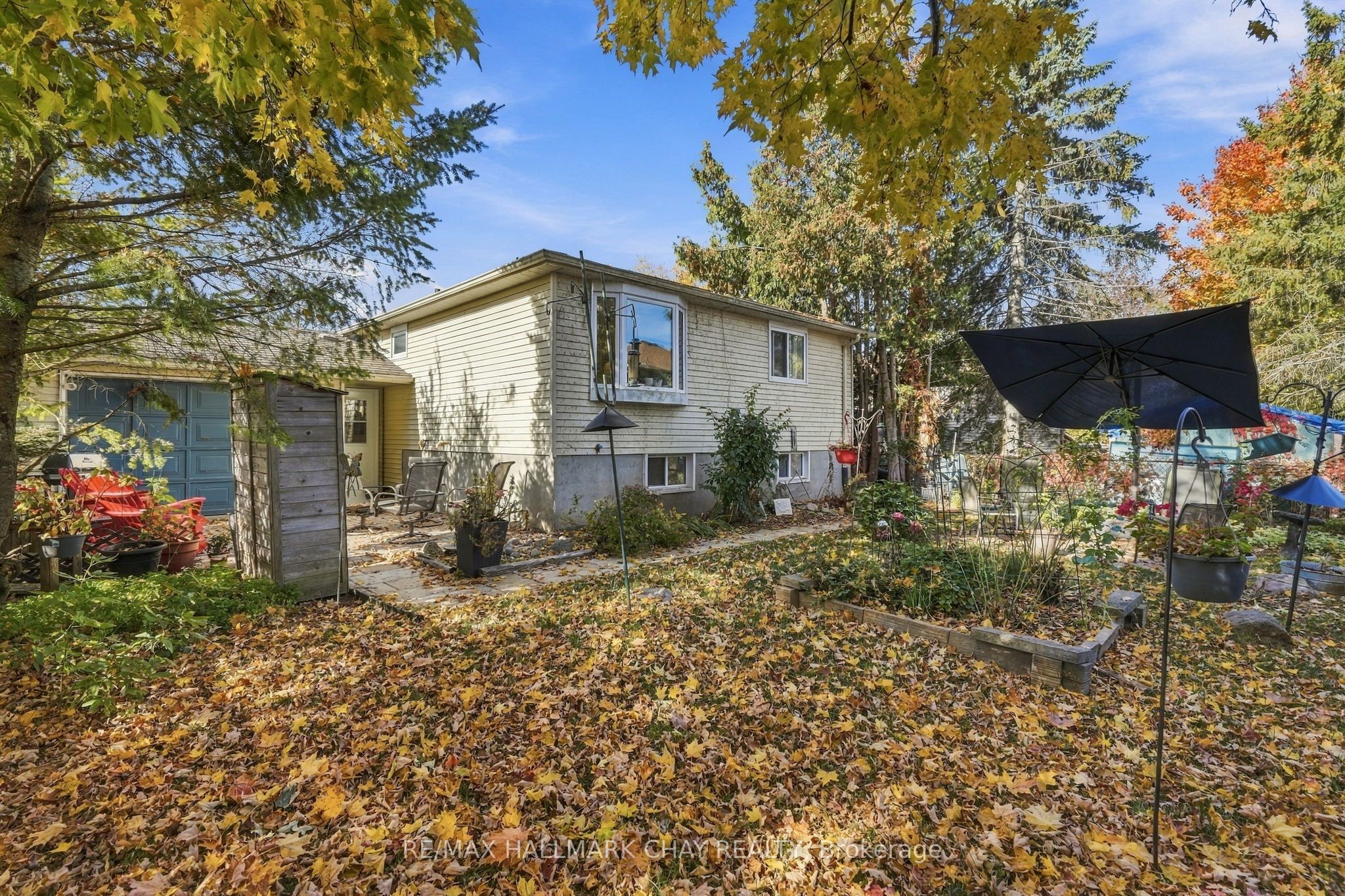 17 Wells Crescent Property Photo 39