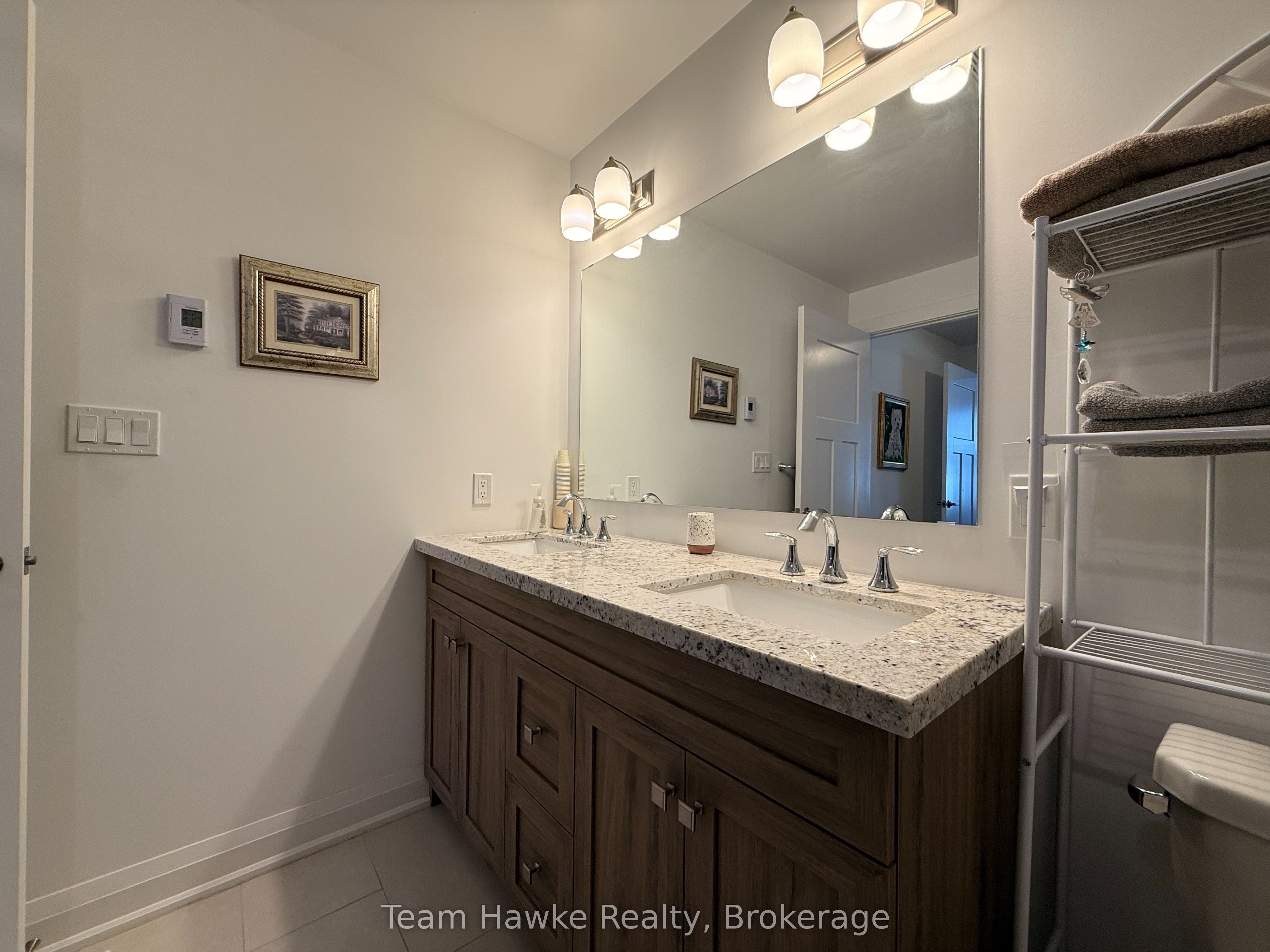 10 Samantha Lane Property Photo 16