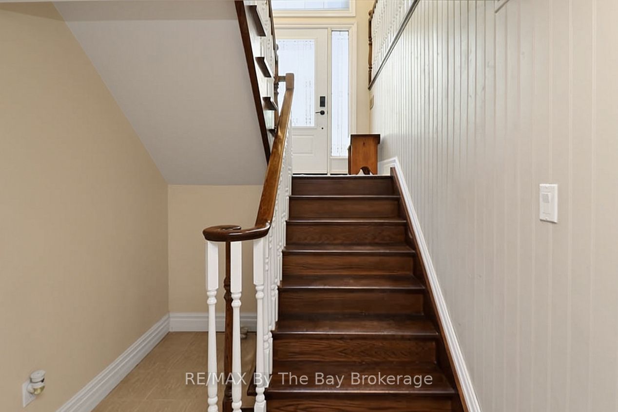 54 Fairway Crescent Property Photo 28