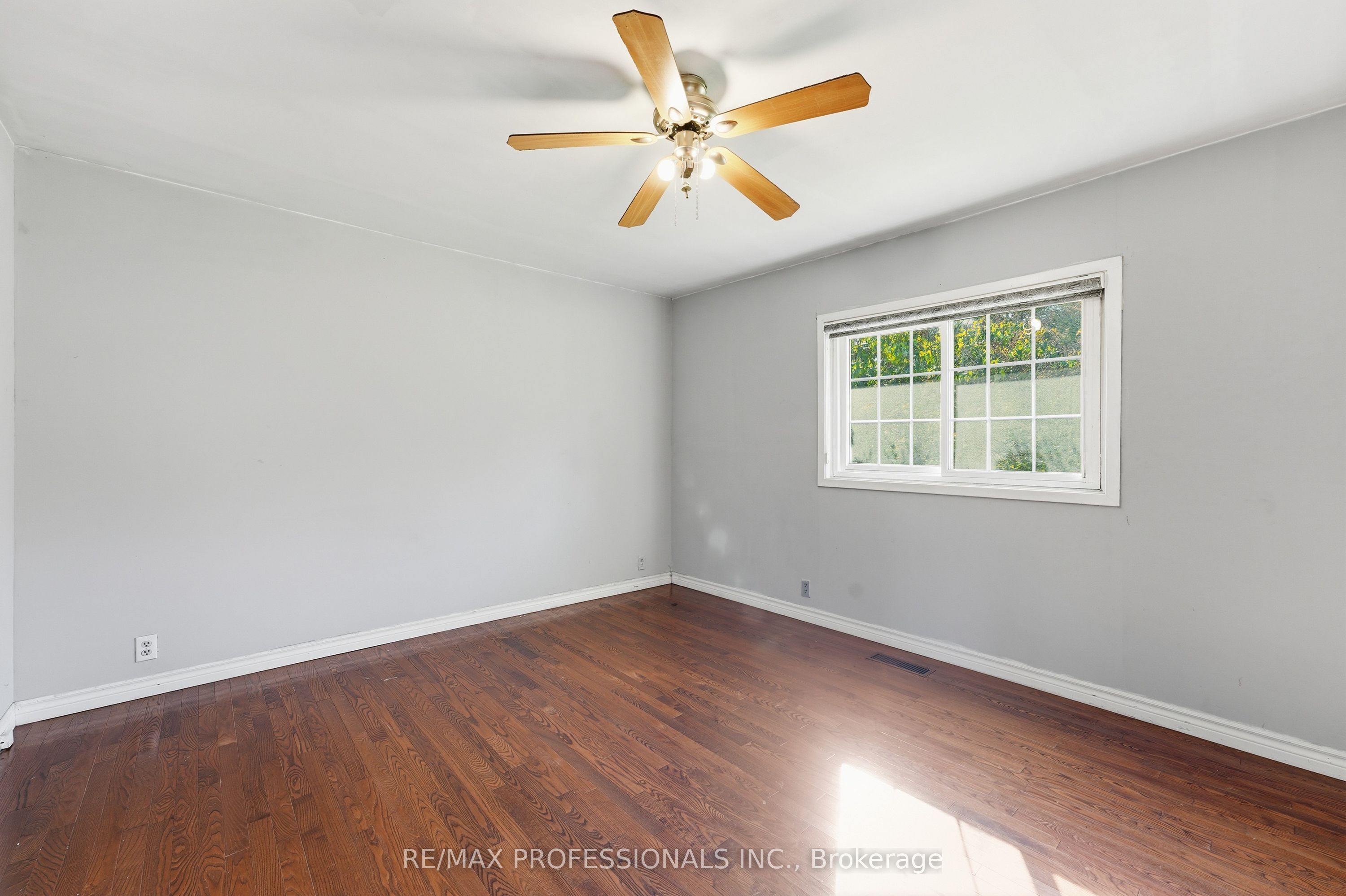 120 Switzer Street Property Photo 15