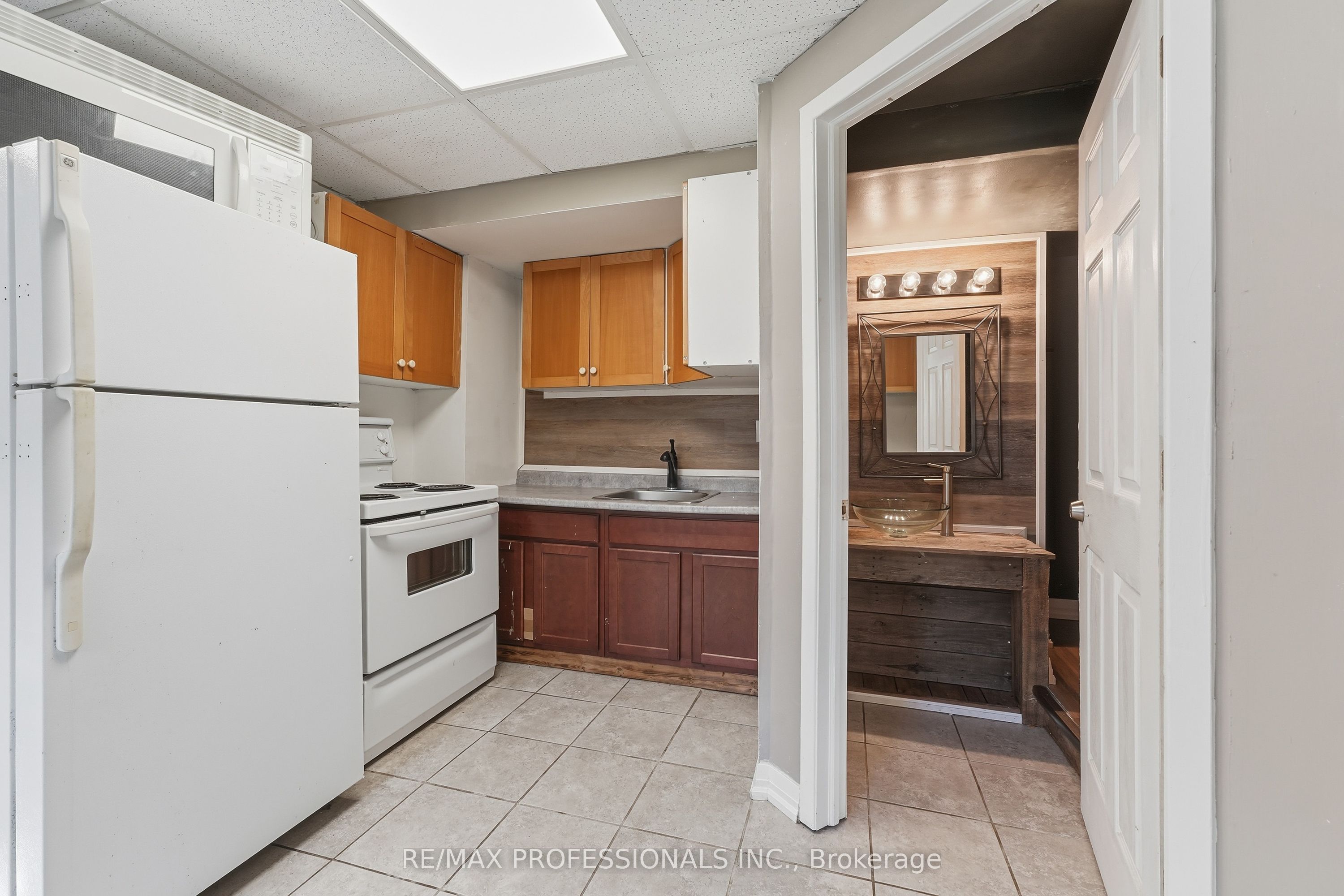120 Switzer Street Property Photo 20