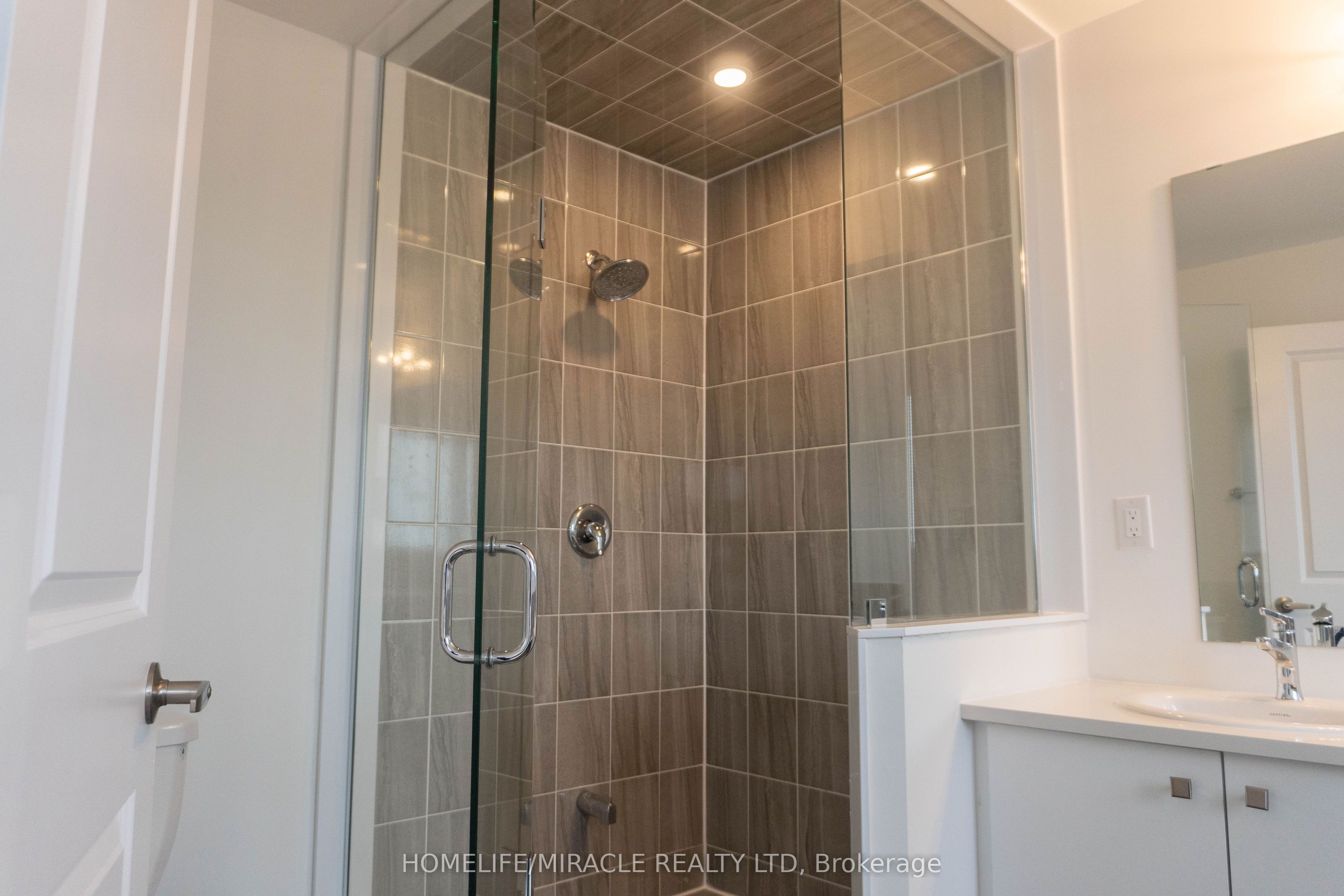 60 Blue Forest Crescent Property Photo 19