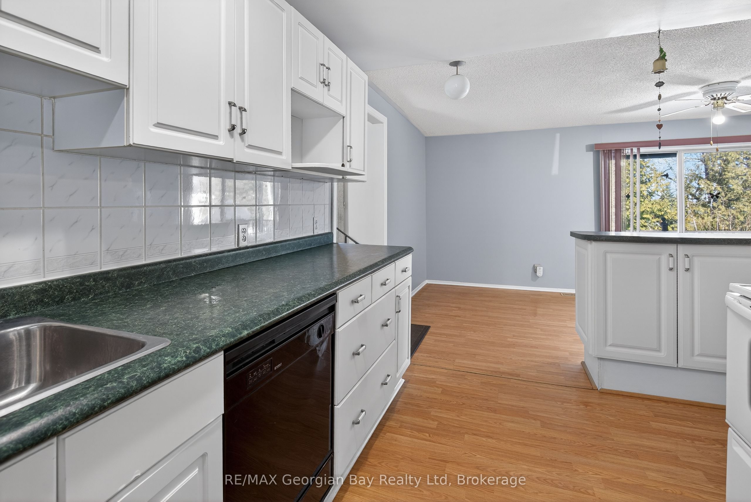 2407 Rumney Road Property Photo 4