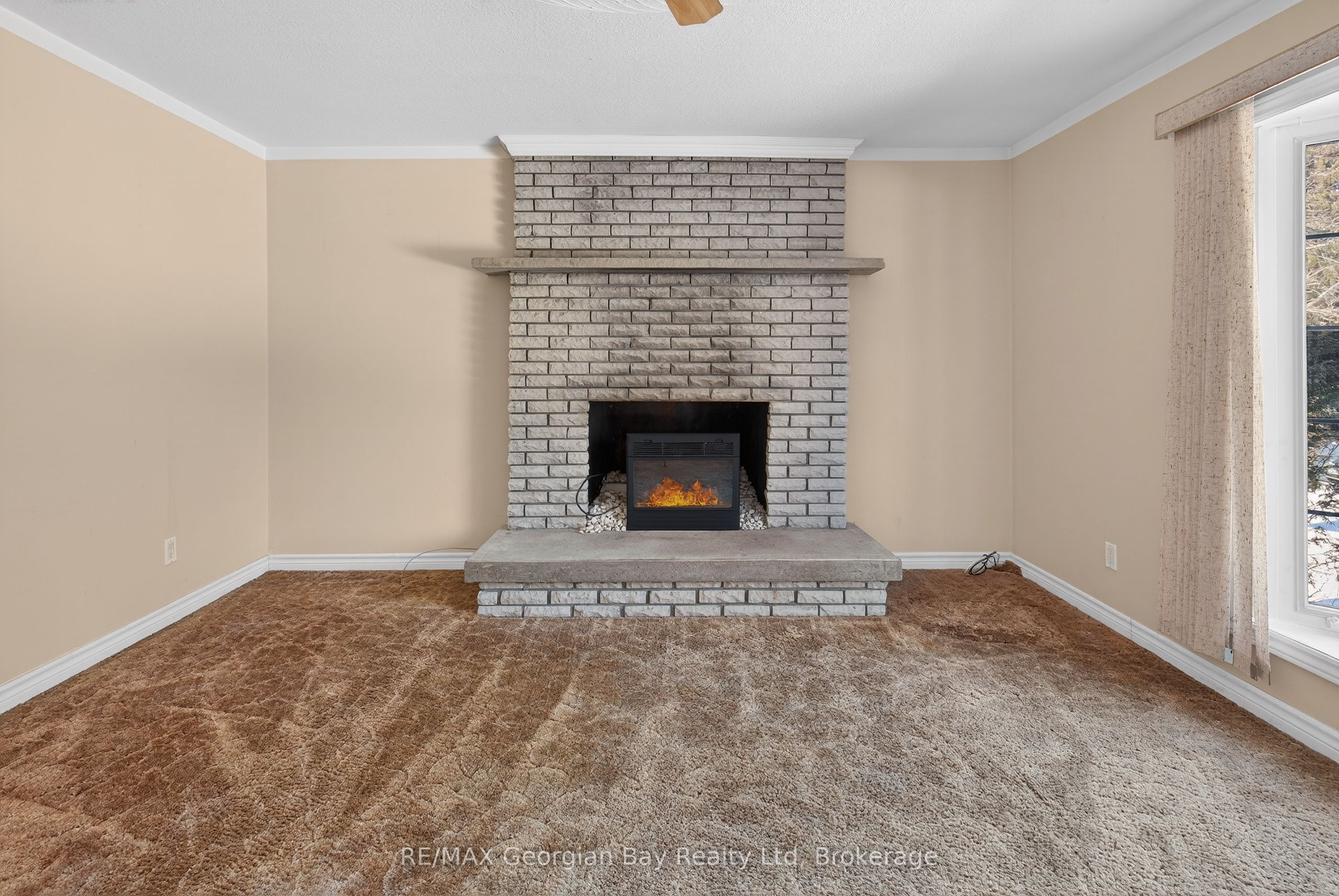 2407 Rumney Road Property Photo 9