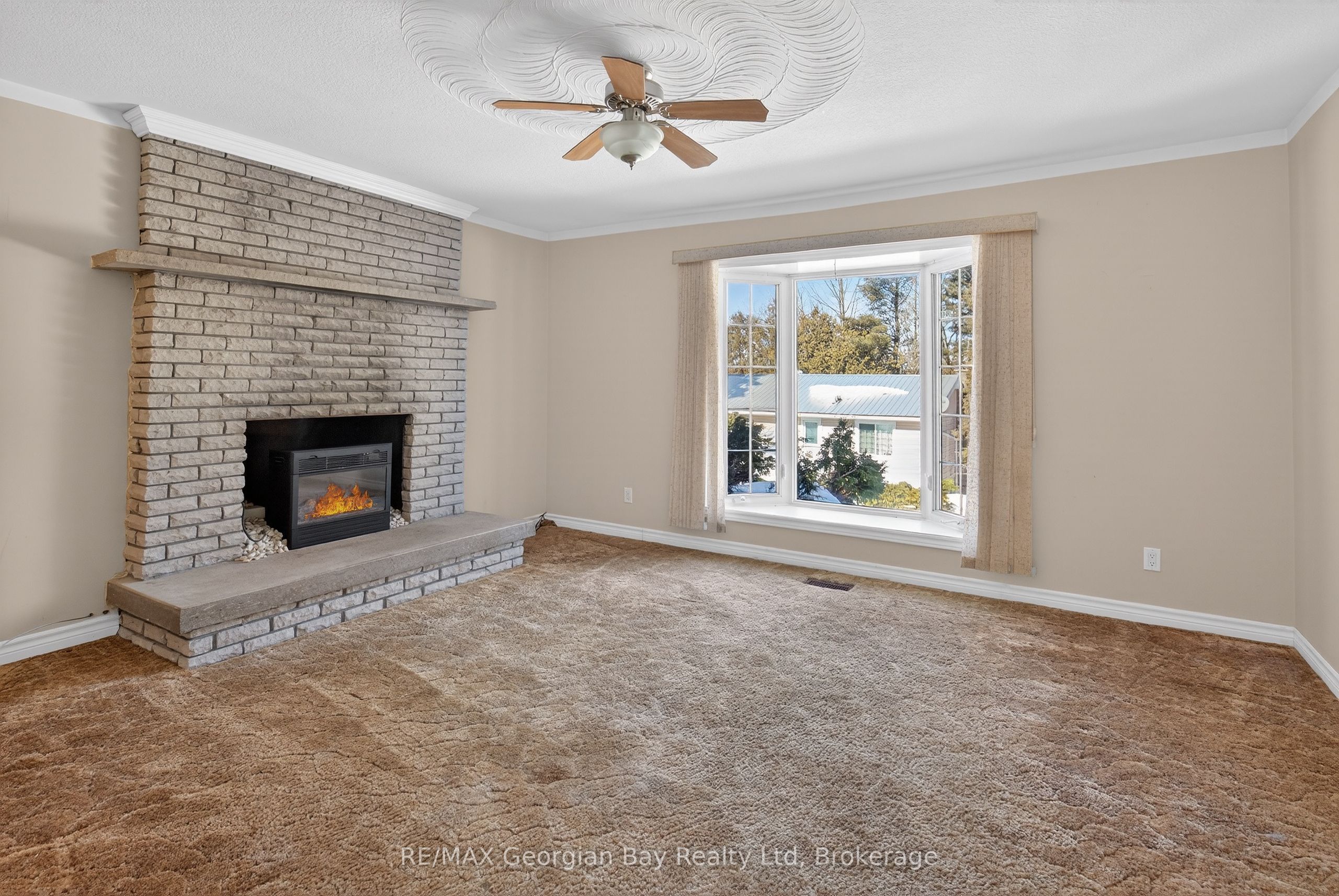 2407 Rumney Road Property Photo 10