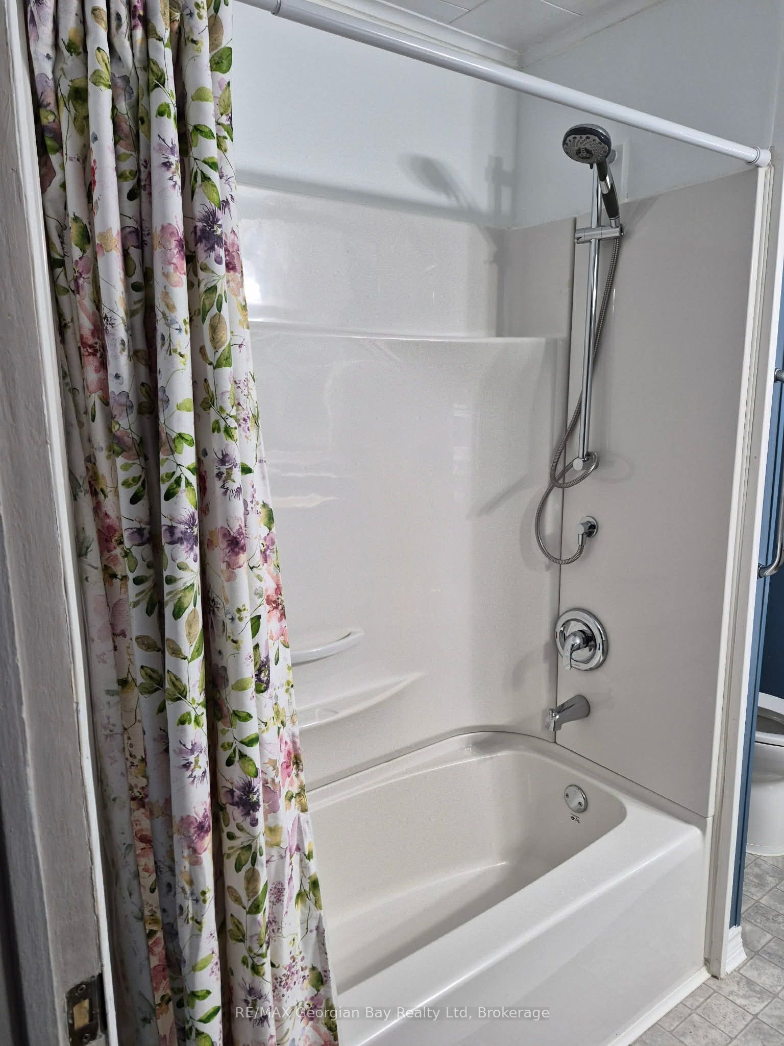 2407 Rumney Road Property Photo 19