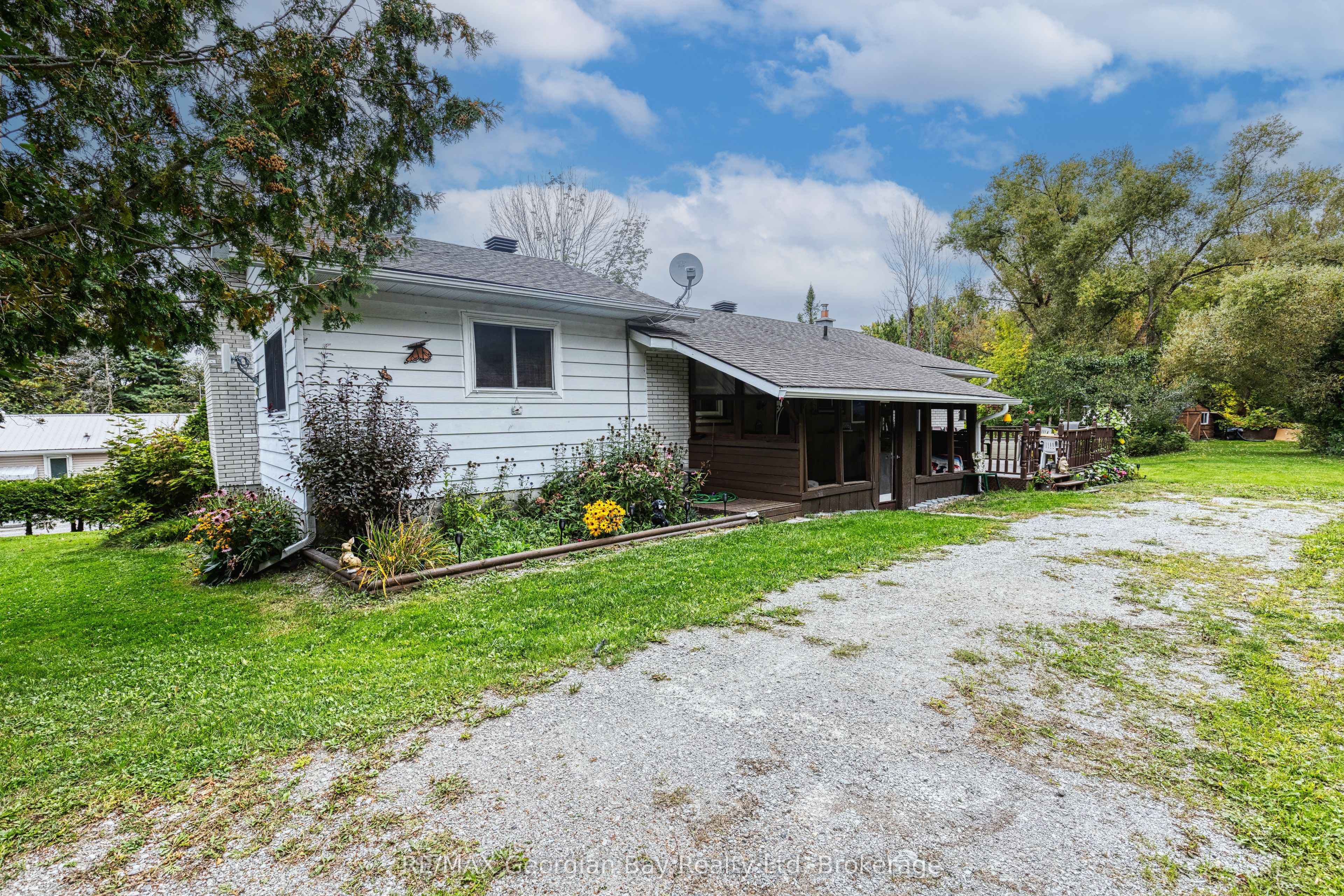 2407 Rumney Road Property Photo 32