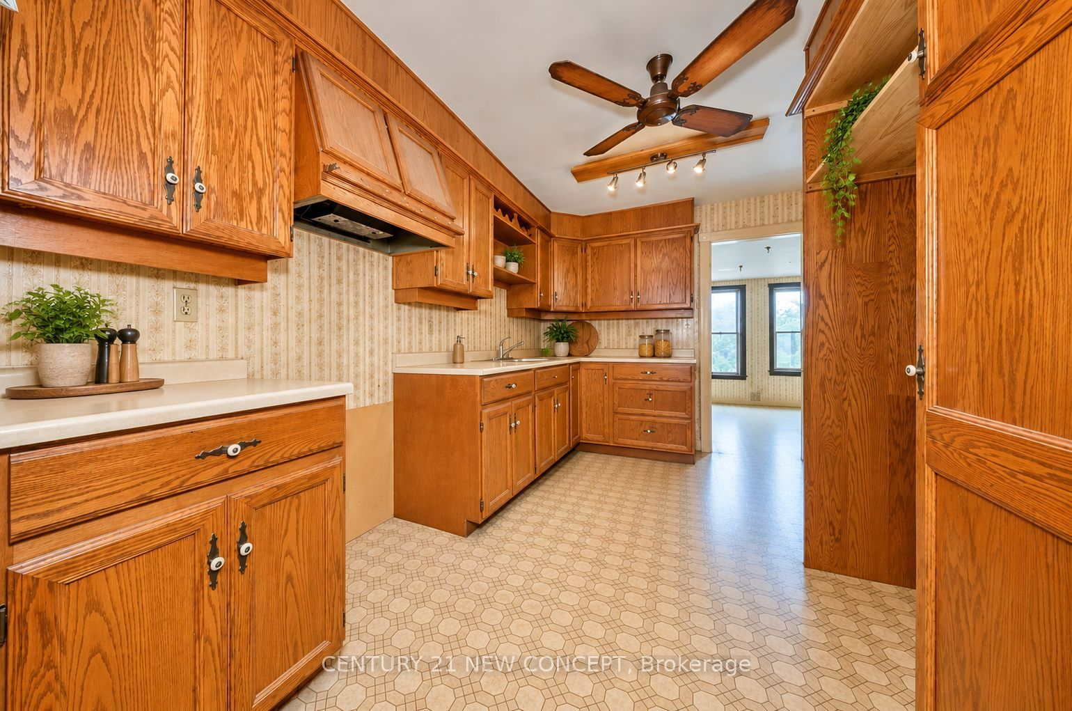 68 Victoria Street Property Photo 10