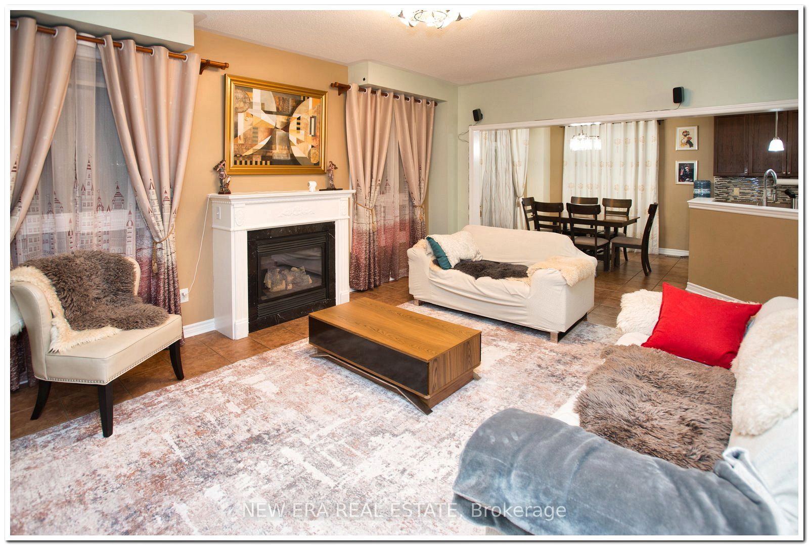 19 The Queensway Property Photo 5