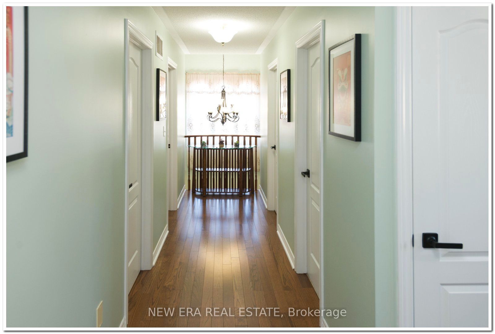 19 The Queensway Property Photo 14