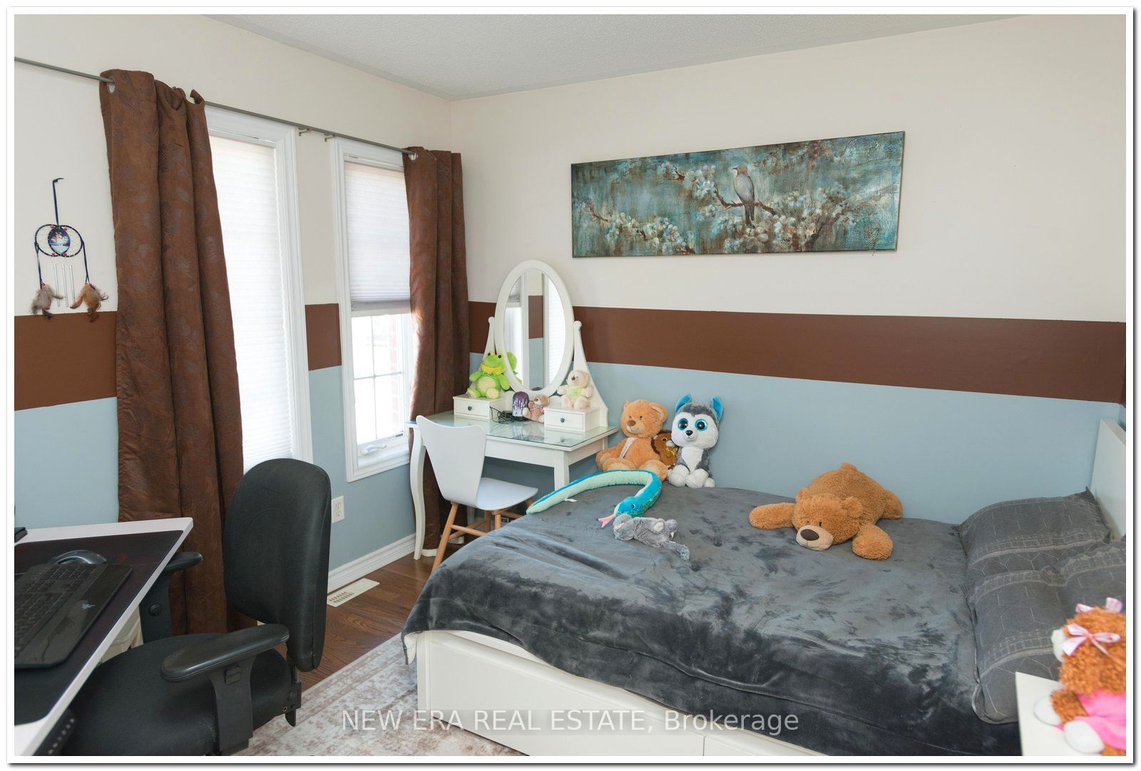 19 The Queensway Property Photo 15