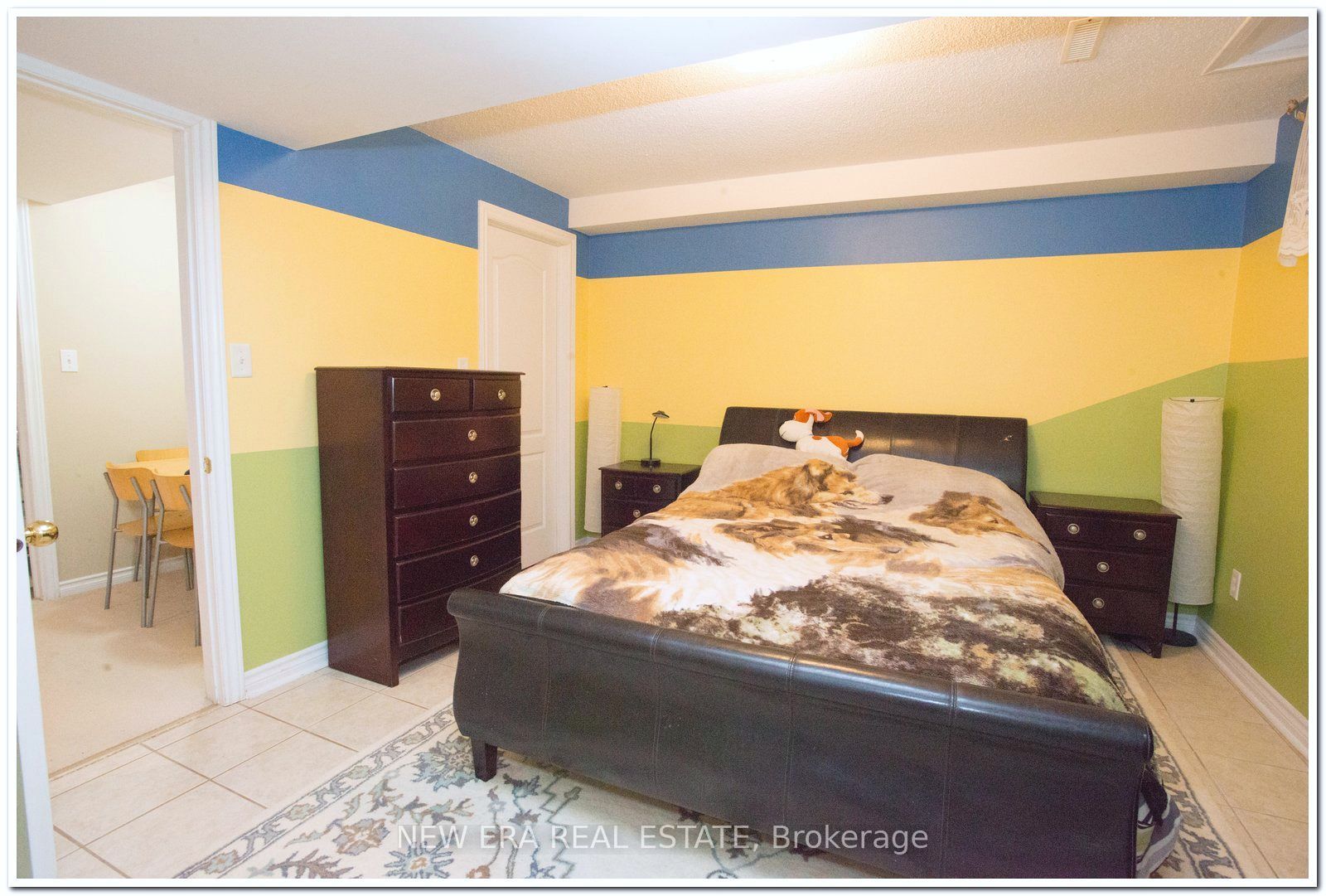 19 The Queensway Property Photo 26