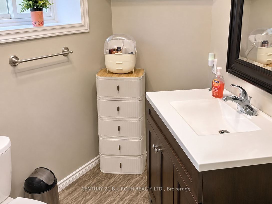 120 Marshall Street Property Photo 8