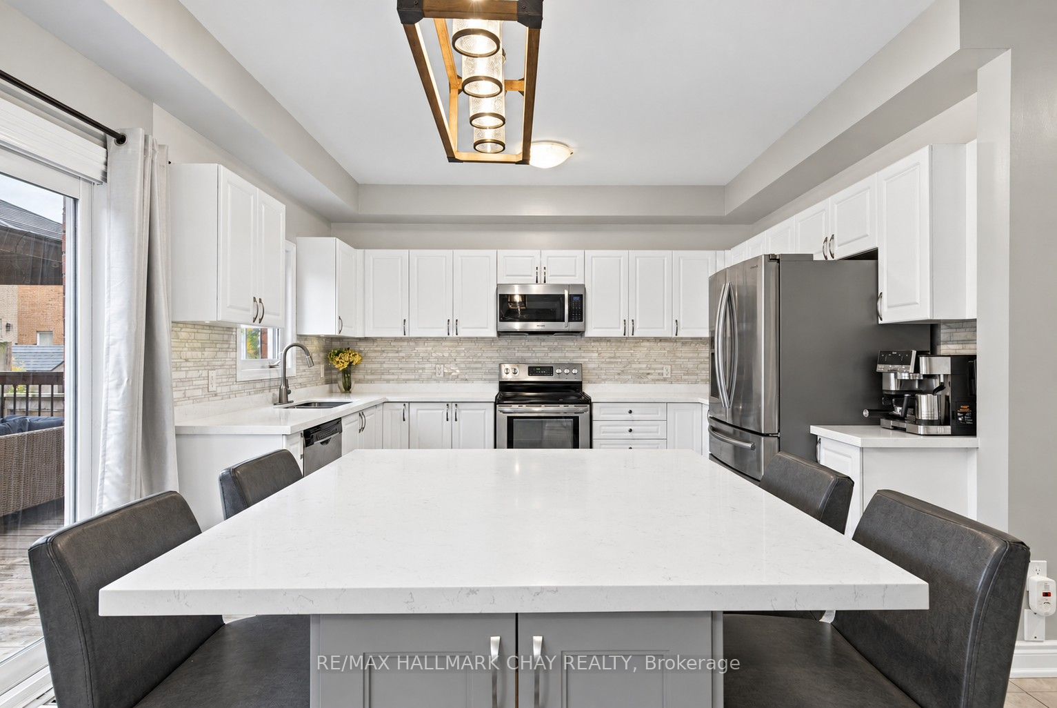 91 Monarchy Street Property Photo 10