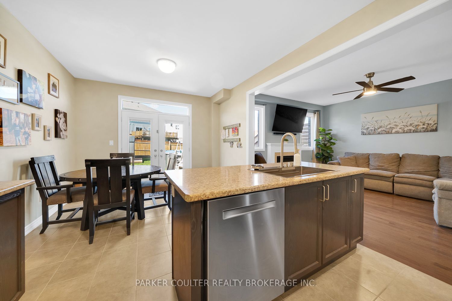3046 Stone Ridge Boulevard Property Photo 15
