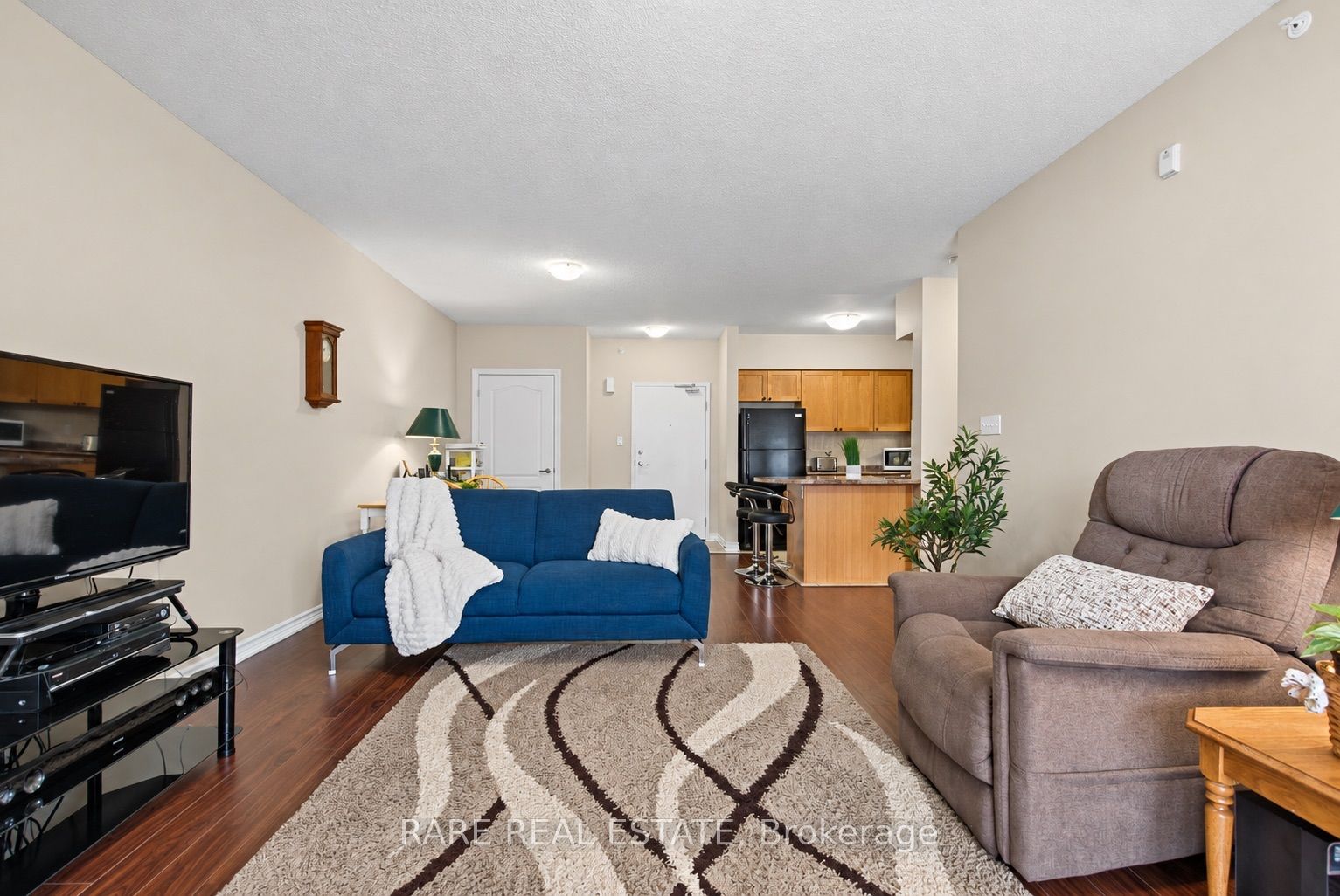 41 Ferndale Drive S 107 Property Photo 6