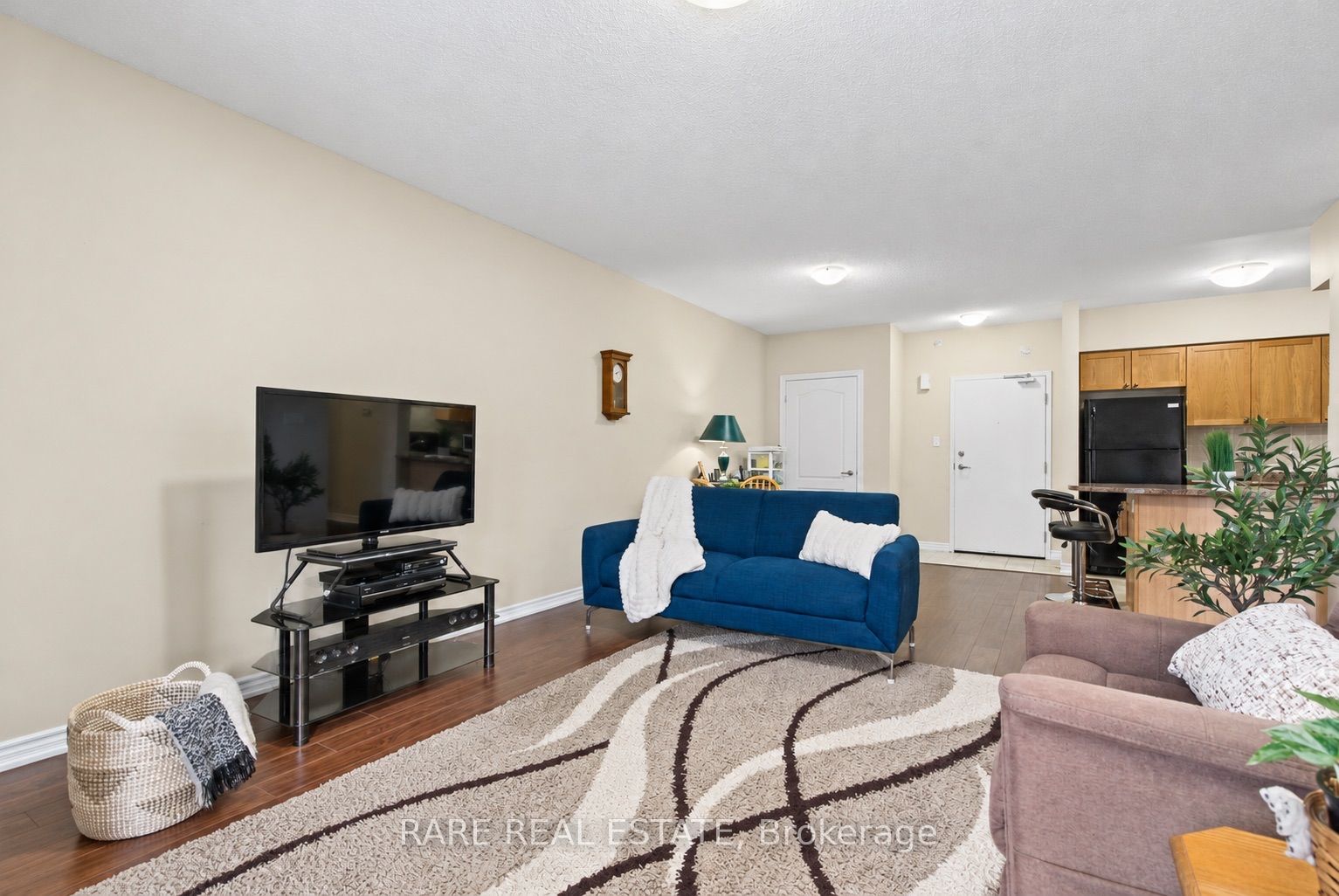 41 Ferndale Drive S 107 Property Photo 7