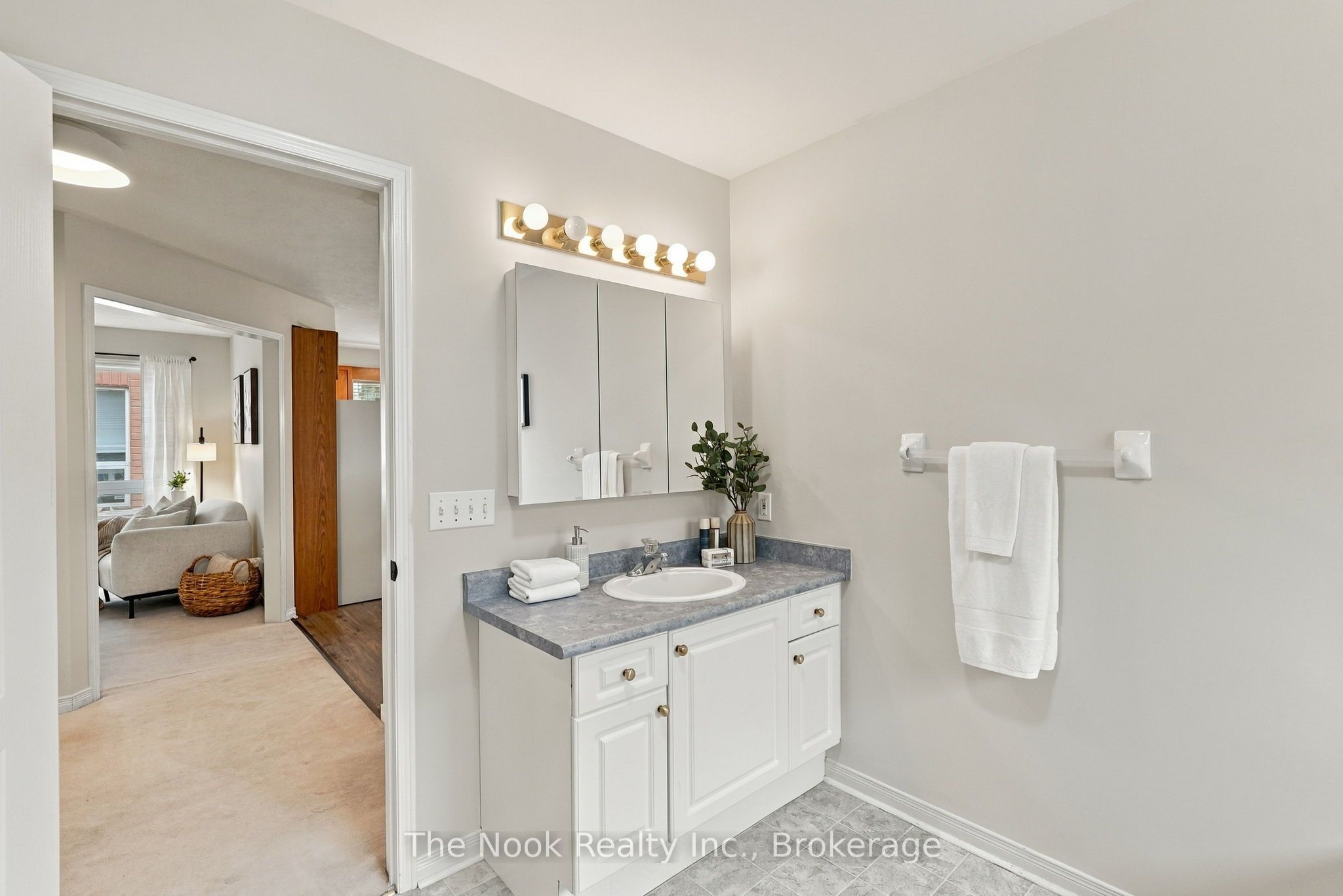 8 Vanessa Drive Property Photo 24