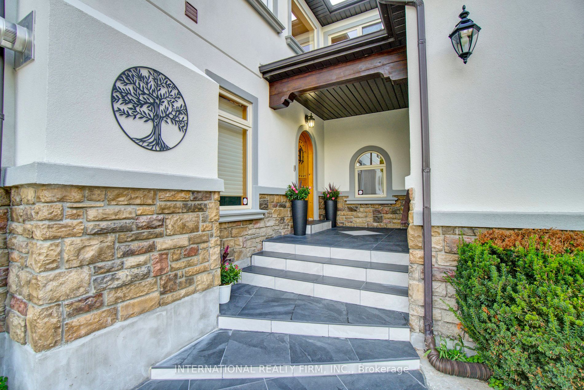 6 Pinehurst Lane Property Photo 6