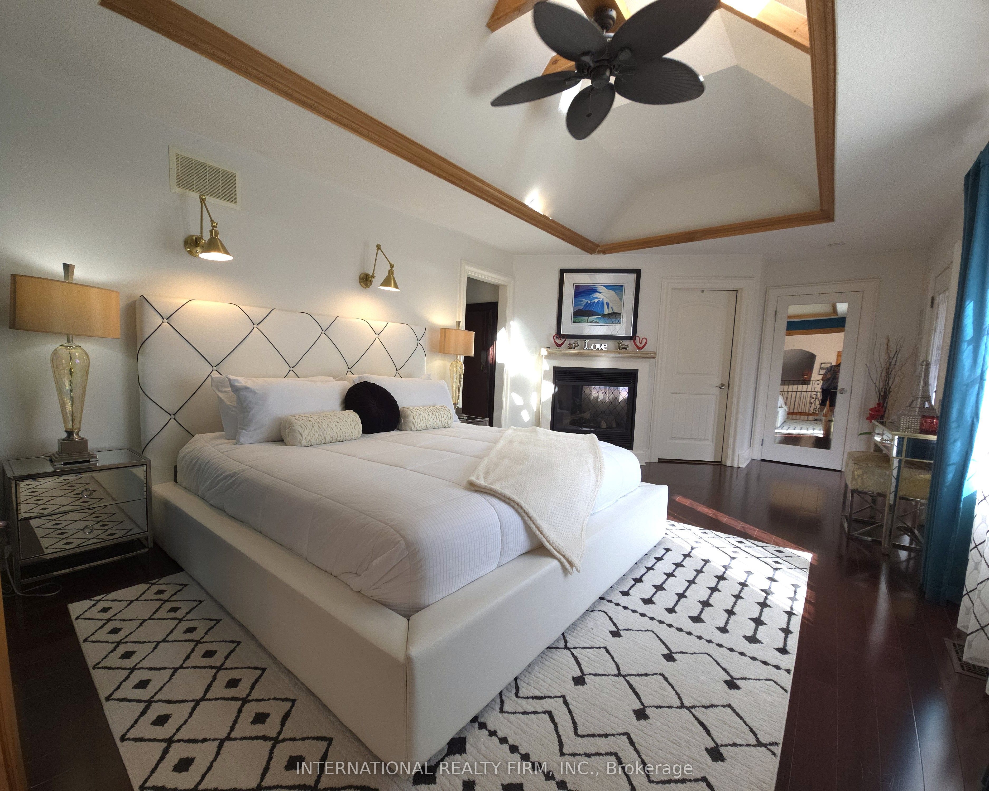 6 Pinehurst Lane Property Photo 21