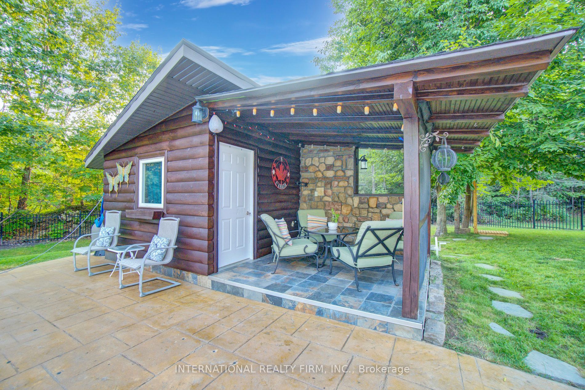 6 Pinehurst Lane Property Photo 40