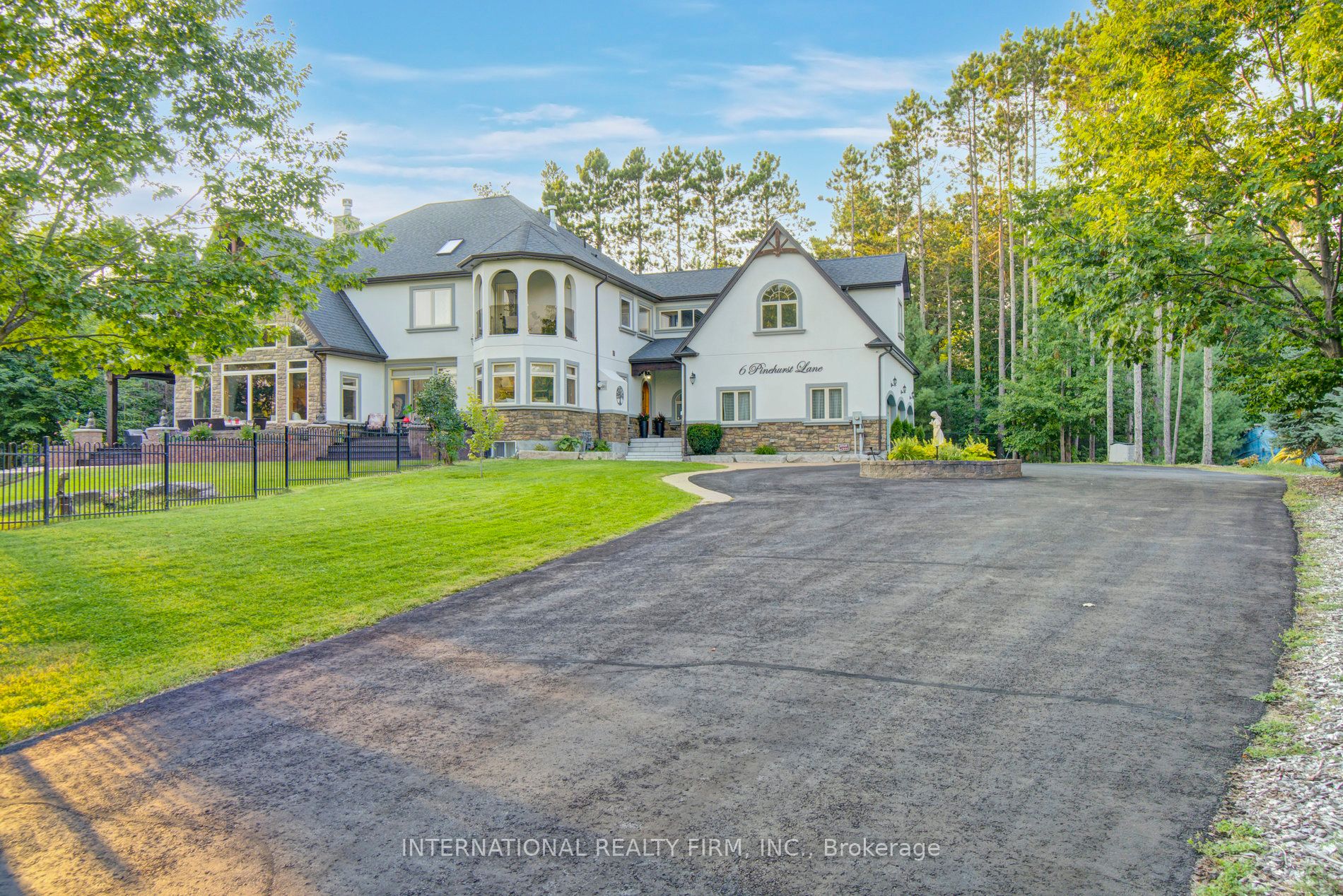 6 Pinehurst Lane Property Photo 44