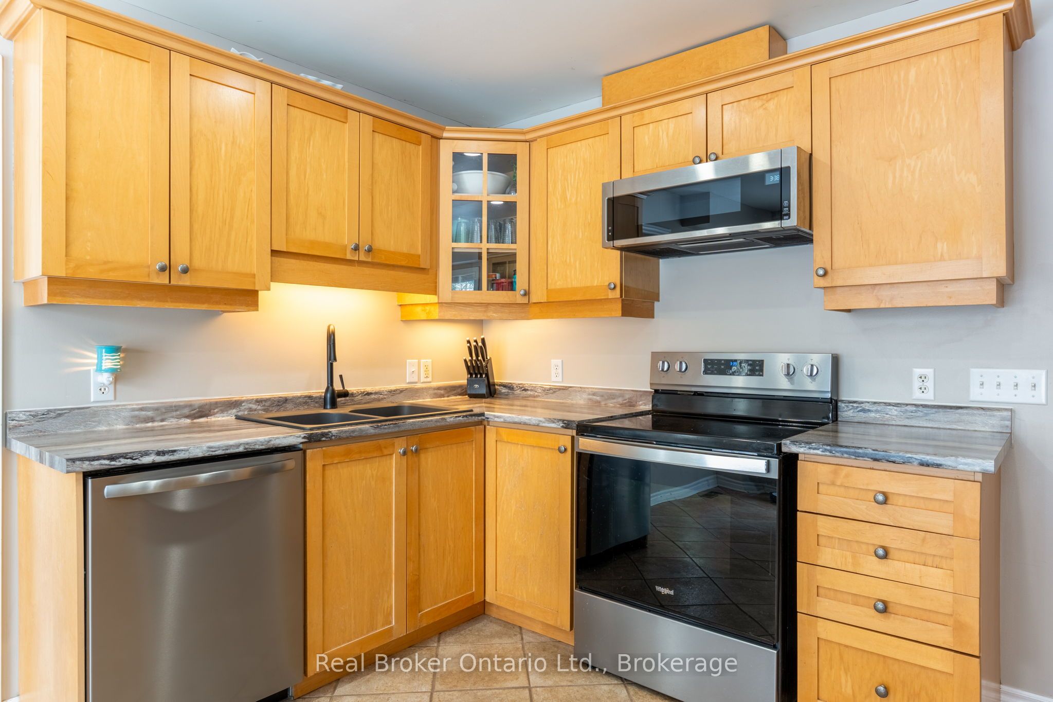 9 Boyd Crescent Property Photo 6